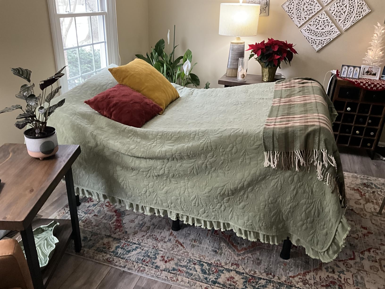 Tami Tami T450 Adjustable Bed Frame Full with Remote, Ergonomic Adjustable Base with Head & Foot Incline, Zero Gravity, Nightlight, Quiet Motor, and 3 Height-Adjustable Legs, Easy Assembly customer photo 1