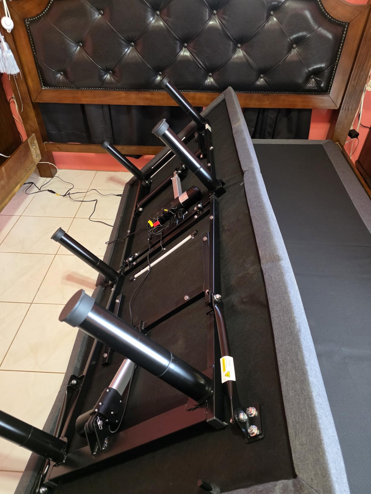 Tami Tami T450 Adjustable Bed Frame Full with Remote, Ergonomic Adjustable Base with Head & Foot Incline, Zero Gravity, Nightlight, Quiet Motor, and 3 Height-Adjustable Legs, Easy Assembly customer photo 2