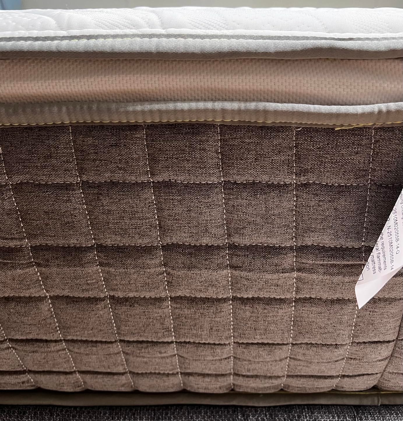 Novilla Twin Mattress 10 Inch,Twin Size Hybrid Gel Memory Foam Mattress | Individually Wrapped Coils Cool-Touch Nylon Cover & for Spinal Alignment Mattresses in a Box CertiPUR-US Certified customer photo 2