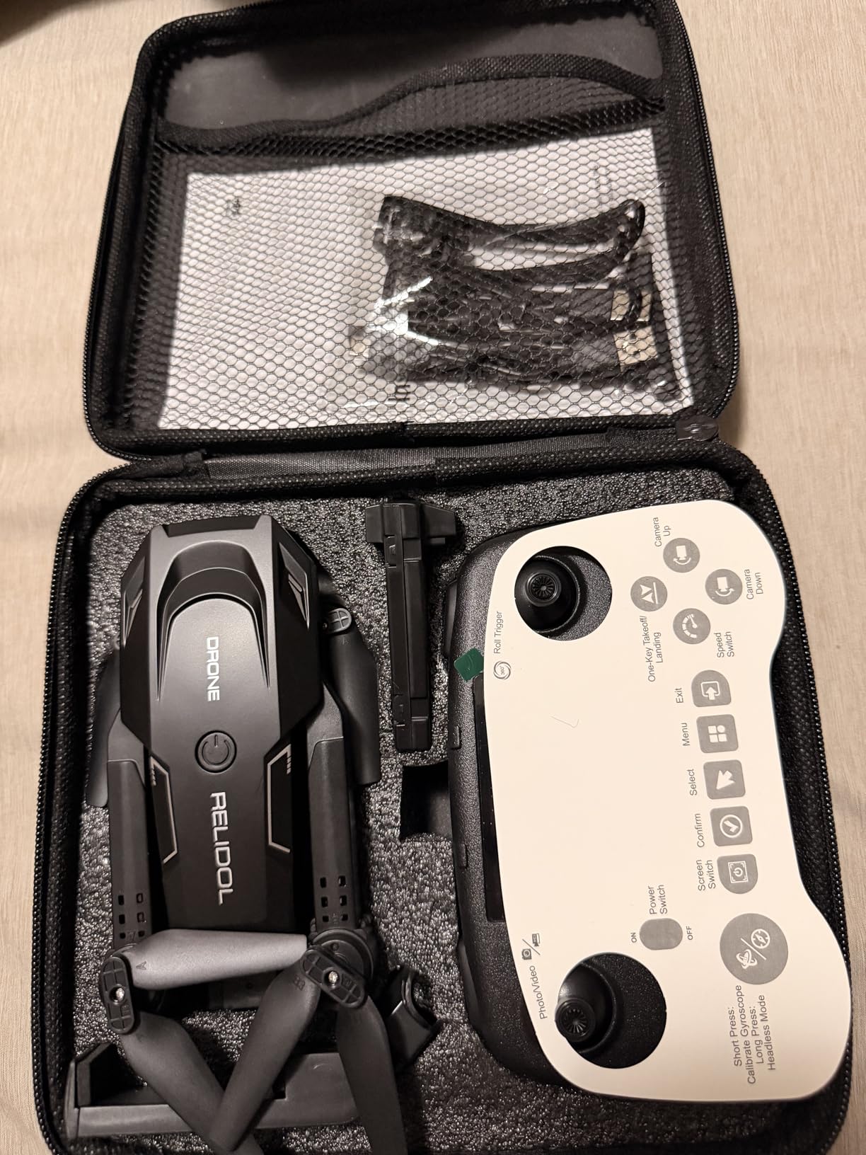 Drone with Camera, Screen on Controller Remote Control Quadcopter FPV Drone | Drone with Built-in Screen Controller for Beginners, Foldable, Gesture Control, 3D Flip, One-Key Start, and Emergency Stop customer photo 1