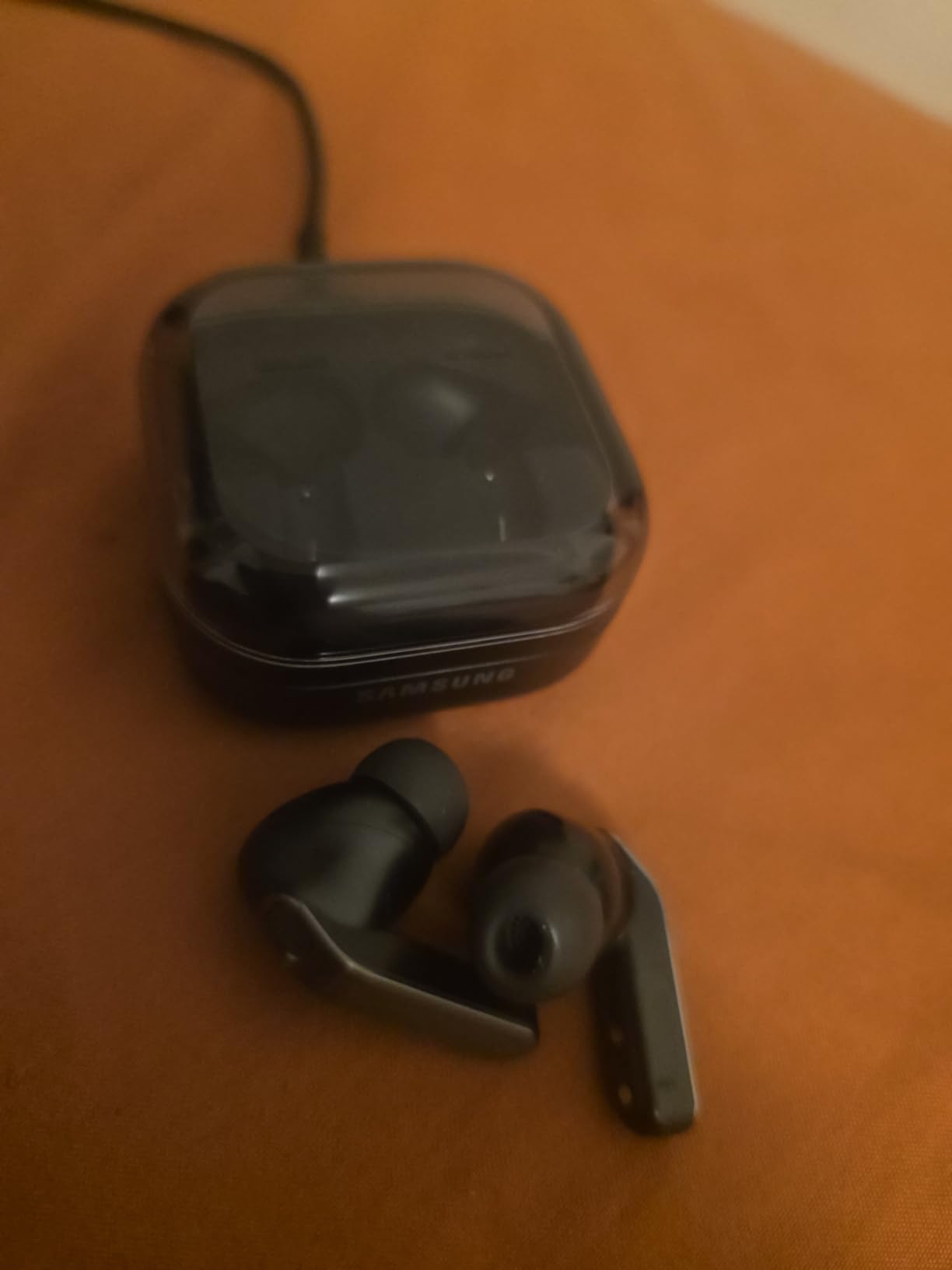Samsung Galaxy Buds 4 Pro (2026) AI True Wireless Bluetooth Earbuds, Black customer photo 1