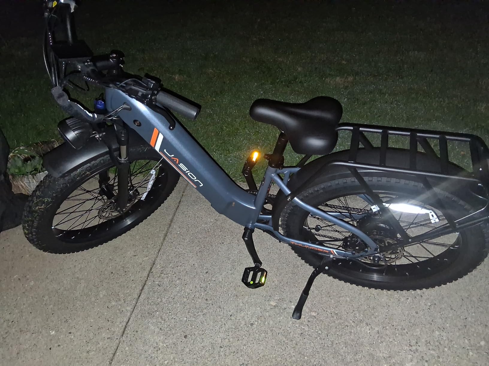 Jasion Thunder Electric Bike,1800W Peak Ebikes for Adults,26''Fat Tire Best Ebike for Men,80 Miles with 864Wh Battery,30+MPH Max Speed Bicycles,400LB Capacity,Certified by UL2849 customer photo 2