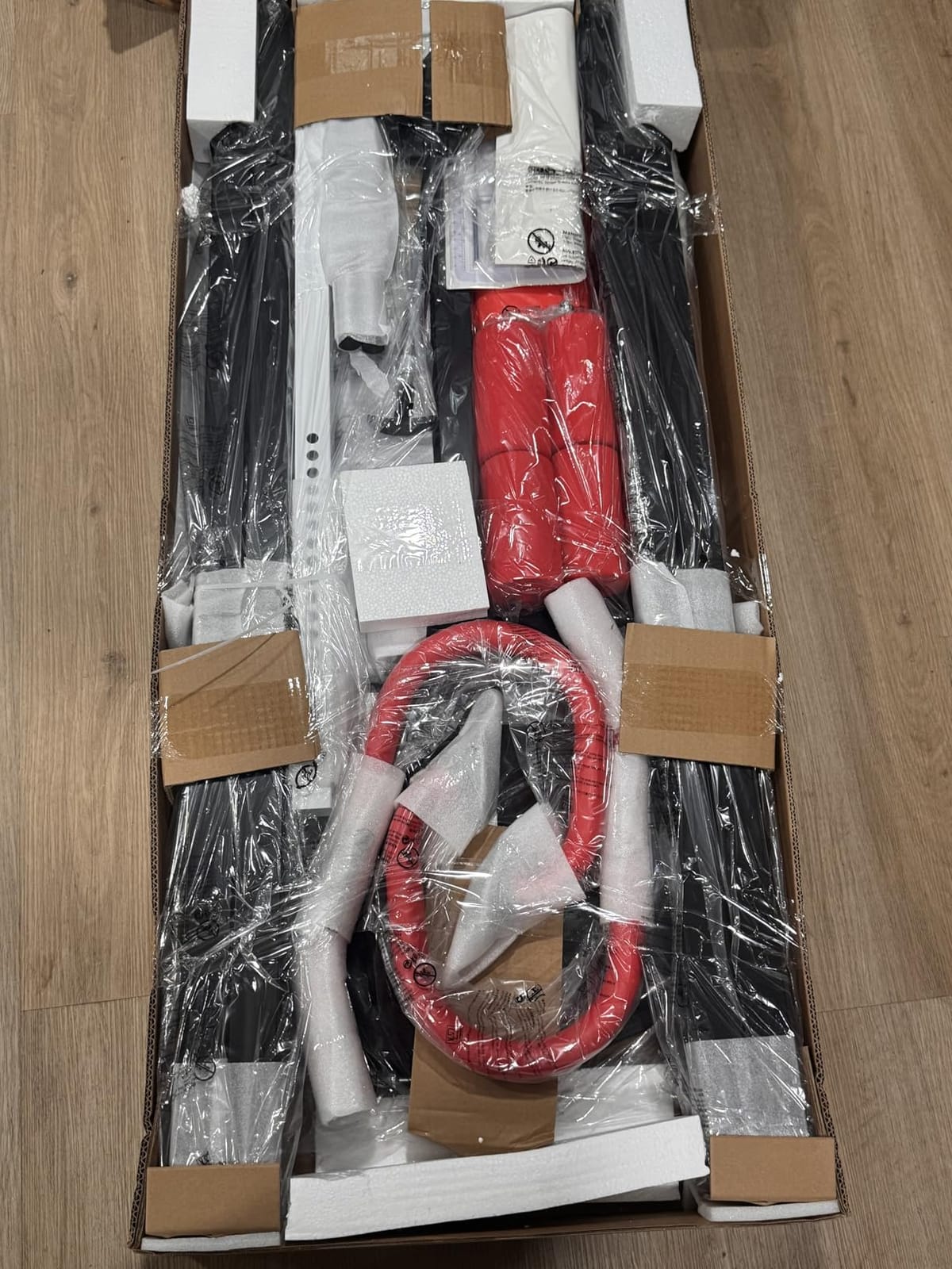 YOLEO Gravity Inversion Table for Back Pain Relief 2026 New Inversion Table customer photo 1