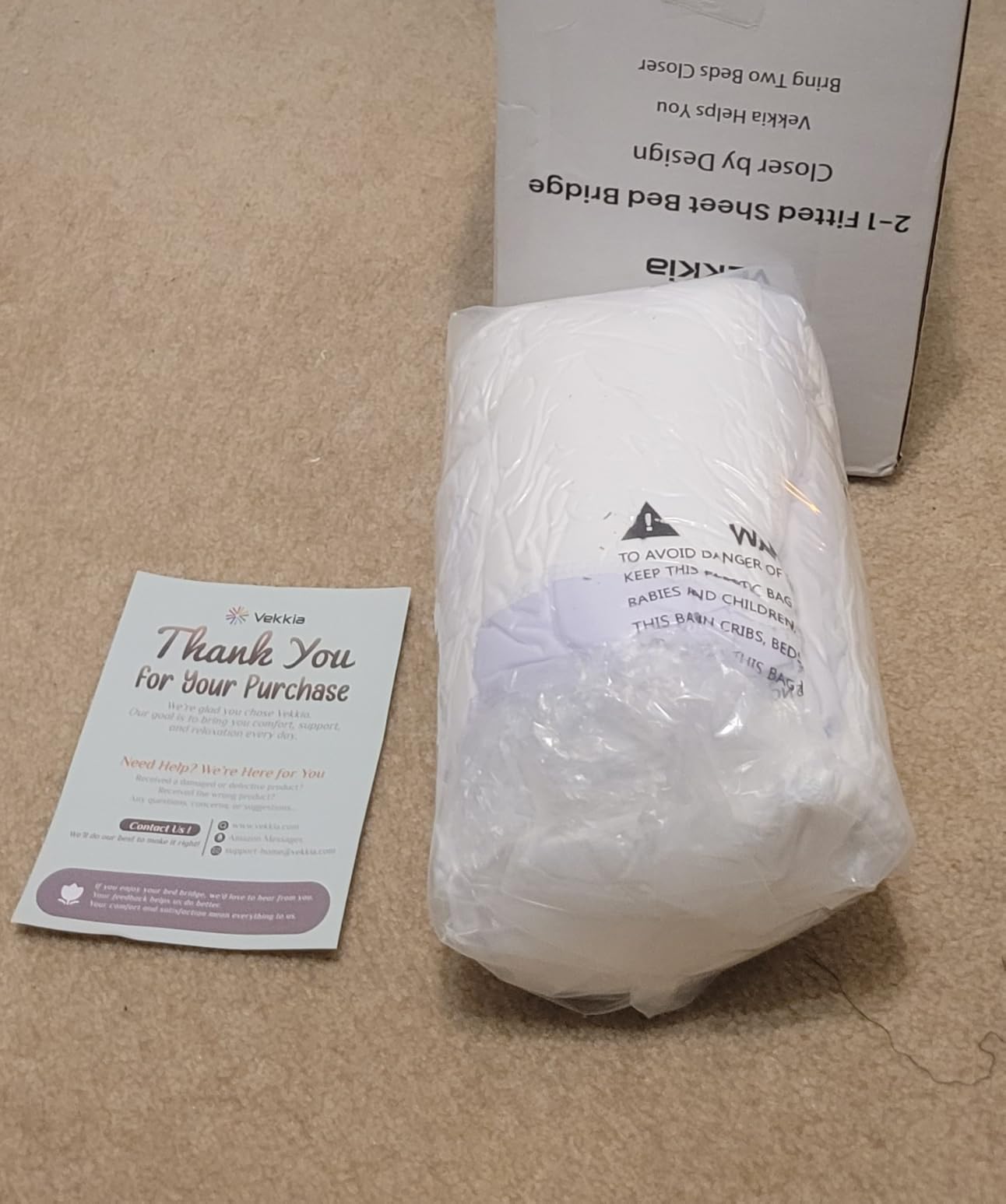 Vekkia 2-in-1 Split King Gap Filler with Built-in Fitted Sheet, 75