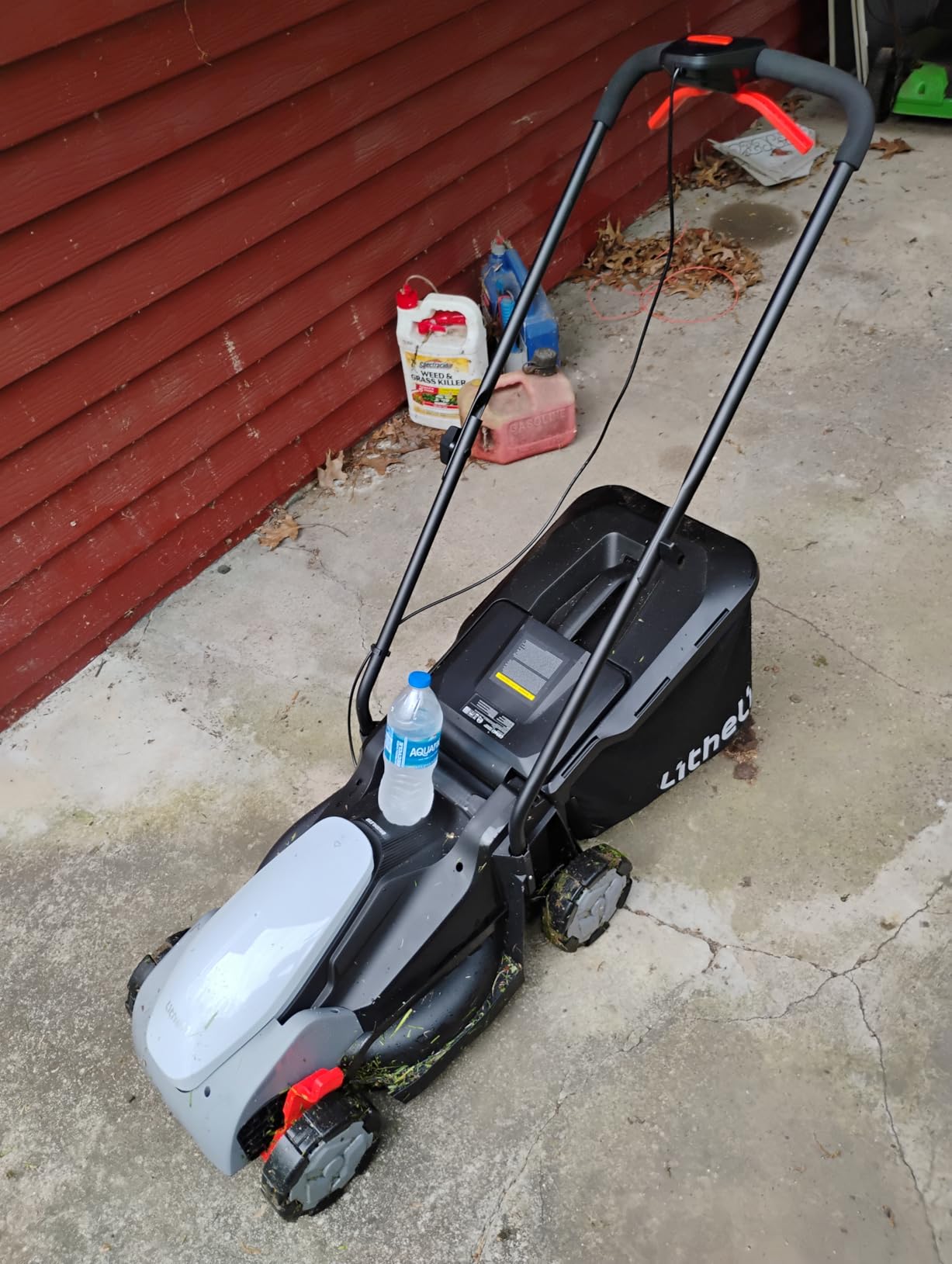 Litheli 14 Inch Cordless Lawn Mower, Brushless Battery Powered Push Mower with 5.0Ah Battery, 5-Position Height, 9-Gallon Bag, Lightweight Grass Cutter for Small to Mid-Sized Yards customer photo 1