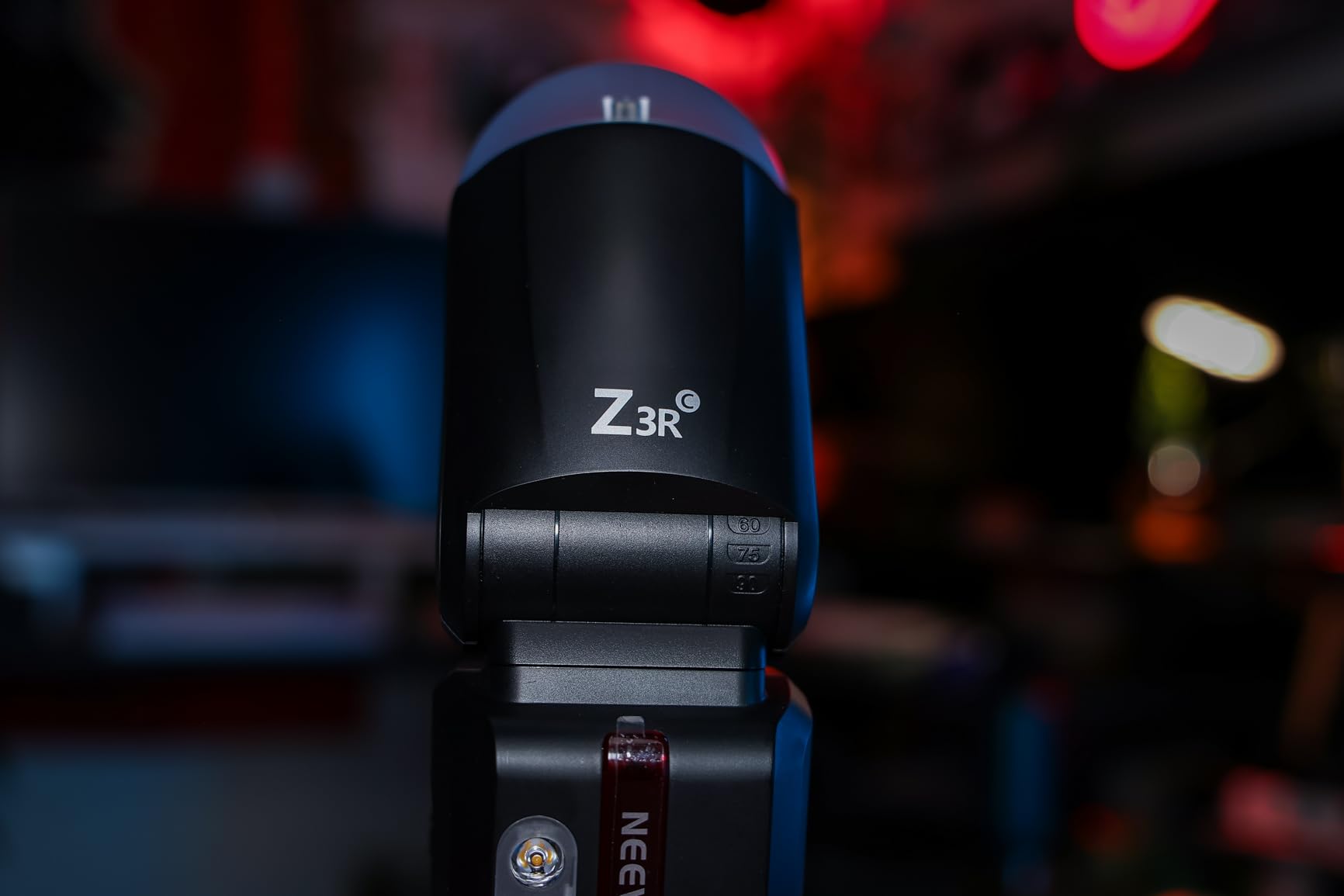 NEEWER Z3R-C 100Ws 2.4G TTL Round Head Flash Compatible with Canon Cameras customer photo 1