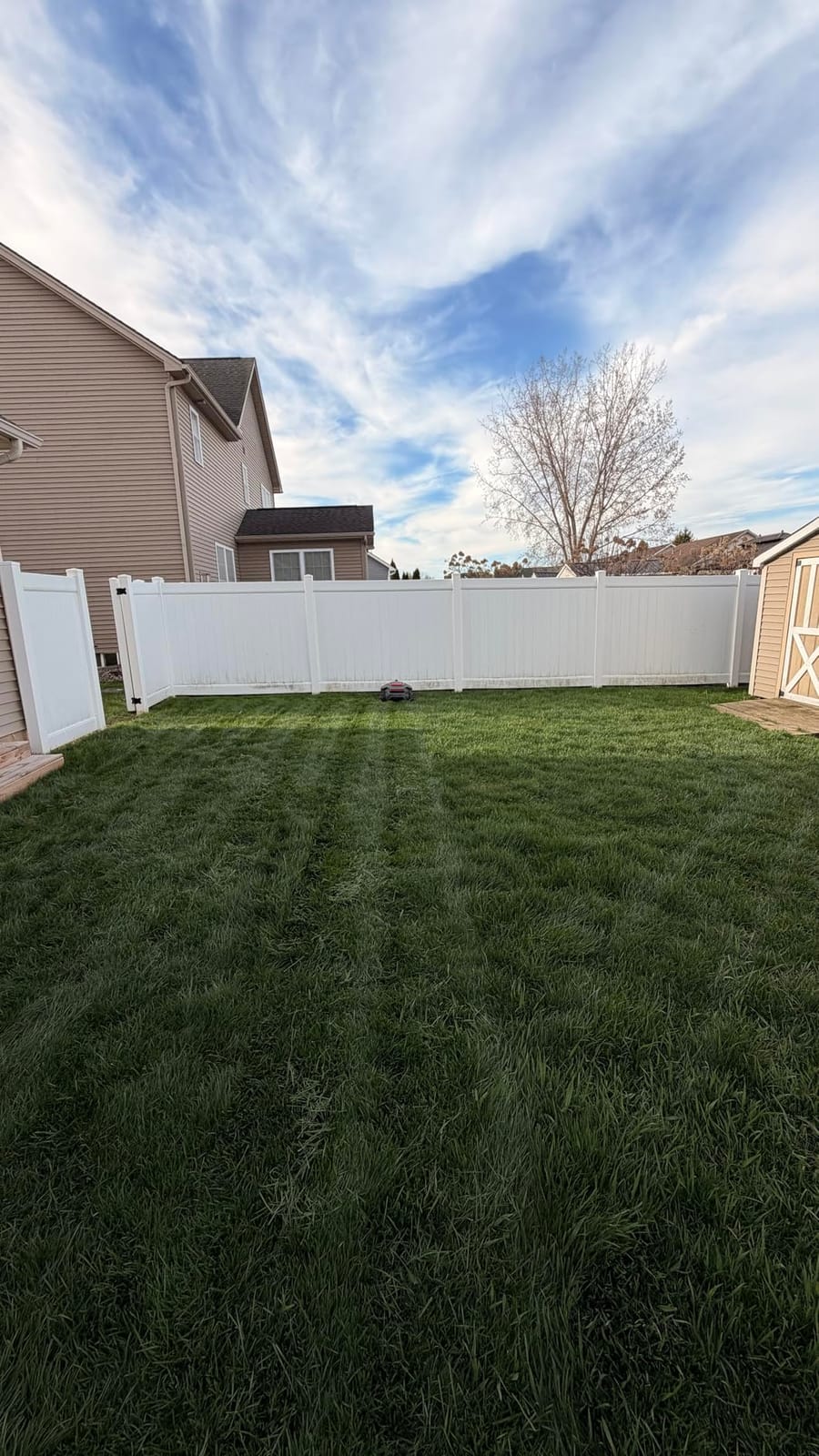 MOVA LiDAX Ultra 3000 AWD Robot Lawn Mower Wire Free RTK Free for up to 0.75 Acre*Dual Maps, 360° 3D LiDAR & AI Dual Vision Mapping, Robotic Mower with 4G, for 80% Slopes, Cutting Height 1.2”–3.9“ customer photo 2