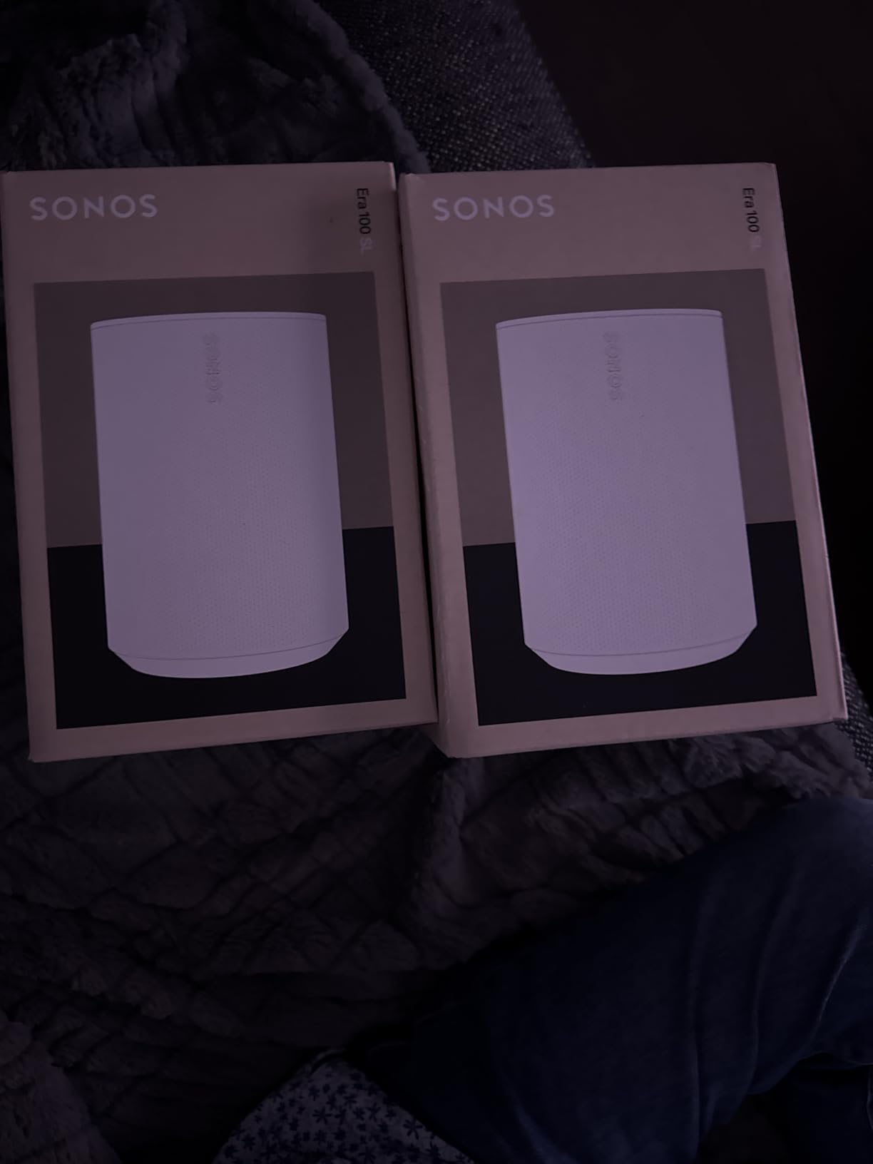Sonos Era 100 SL Compact, Microphone-Free Speaker - Black customer photo 1