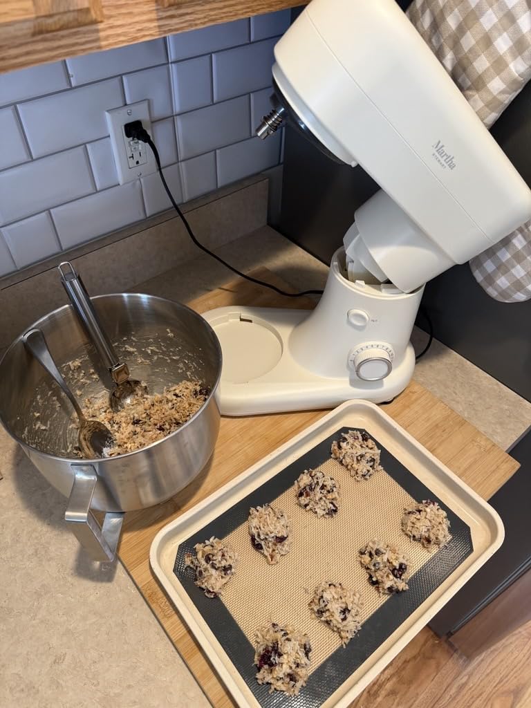 Martha Stewart 5.3QT Tilt Head Stand Mixer, 12 Speeds, Stainless Steel Bowl customer photo 1