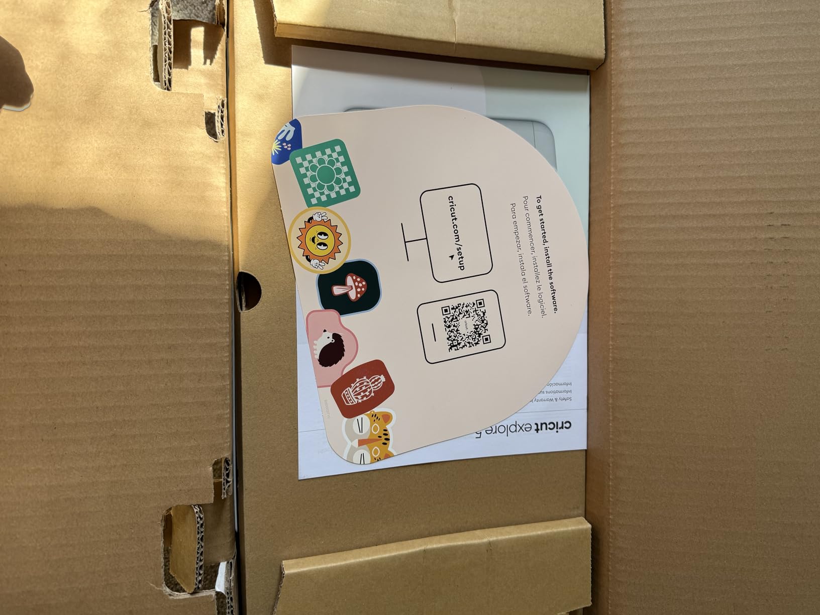 Cricut Explore® 5 + Deluxe Bundle + Digital Content, Taupe customer photo 2