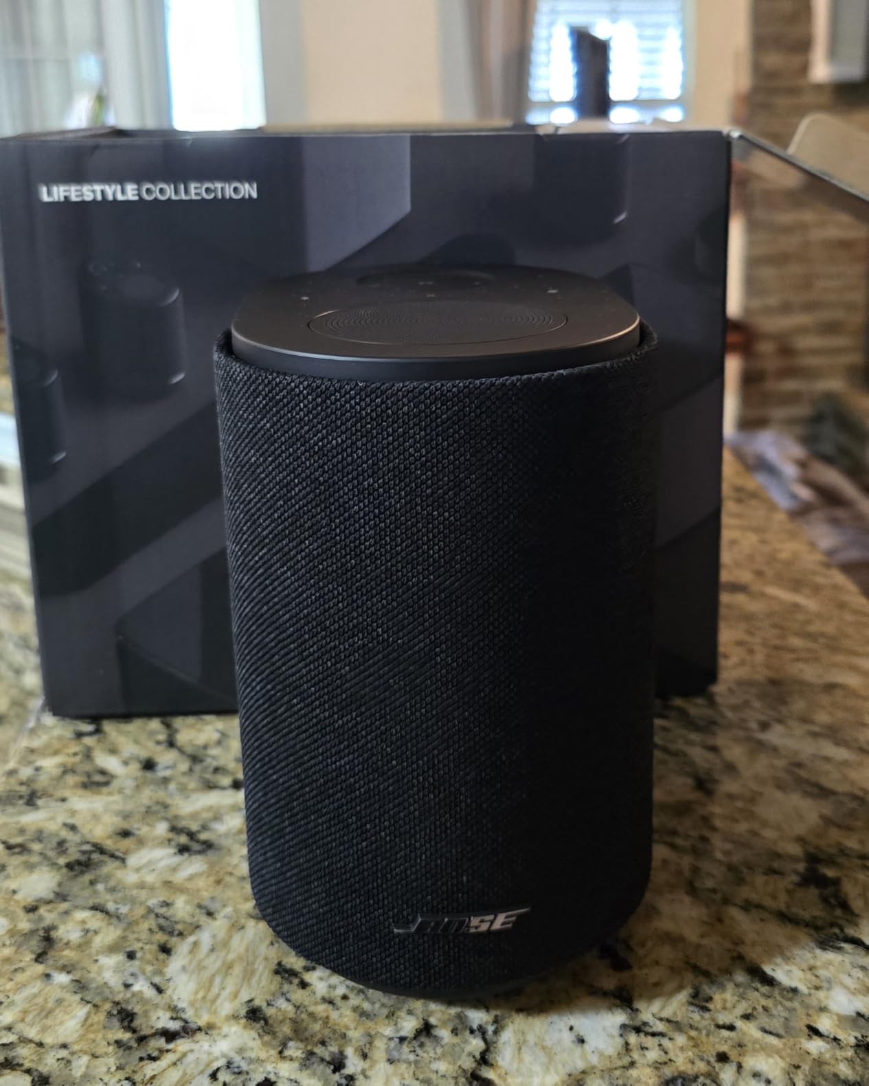 Bose New Lifestyle Ultra Speaker, Wireless Home Speaker, TrueSpatial Audio, CleanBass, AirPlay & Google Cast, Black customer photo 2