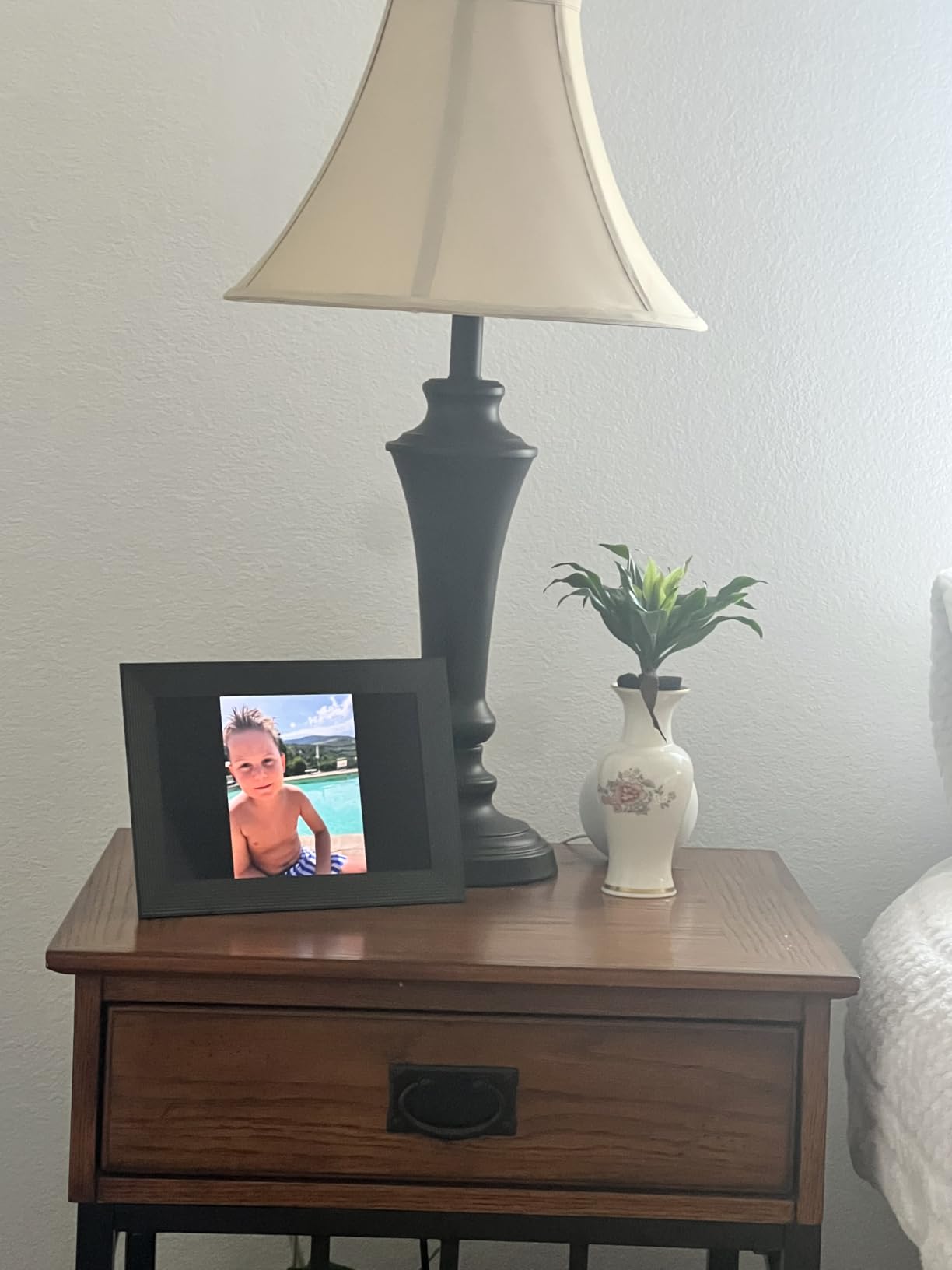 Aura Digital HD Picture Frame, Best Frame for Gifting, (10