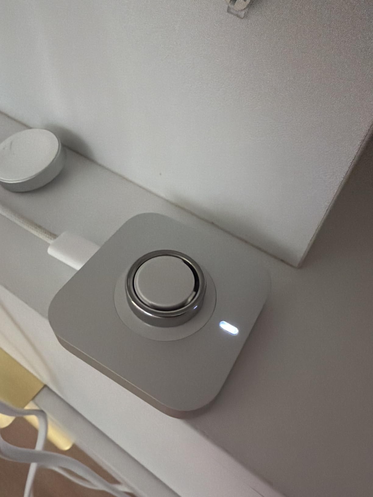 Oura Ring 5 Smart Ring - Silver - Size 10 - Fitness & Sleep Tracker customer photo 1
