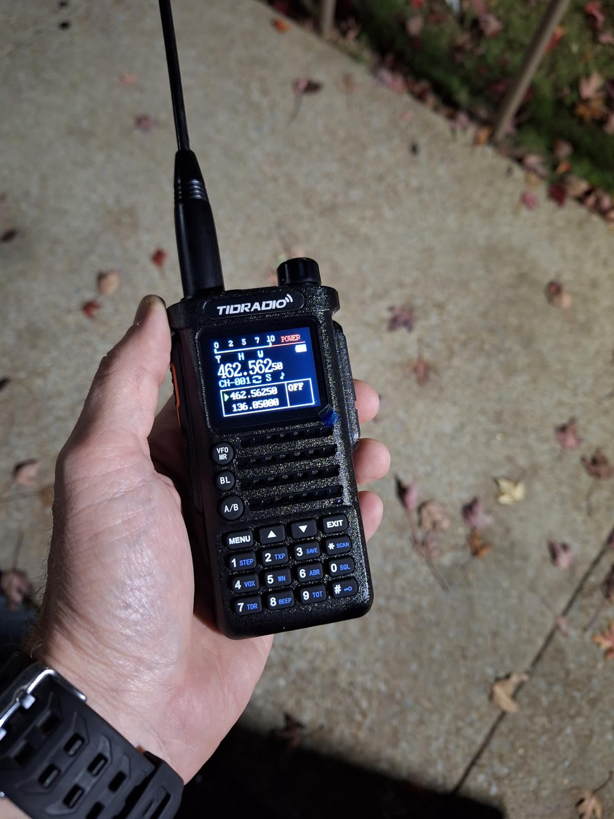 TIDRADIO TD-H9 10W GPS/APRS GMRS Handheld Radio, APP/Web Programming, Bluetoth, Noise Reduction, Repeater Capable, Spectrum Analysis, Compass, Air Band, NOAA, Long Range Walkie Talkies for Off-Roading customer photo 1