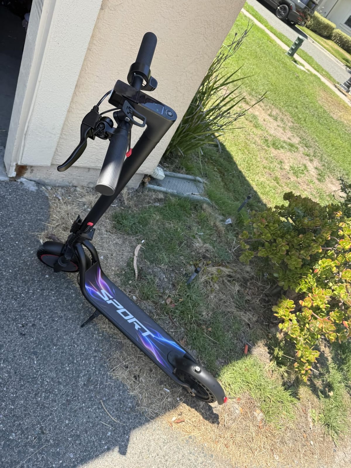 Aovowheel Electric Scooter for Adults, Folding E Scooter with 350W/500W Motor 16/24 Mph Top Speed, Max 19-23 Miles Long Range, 8.5''/10''/14''Tires Commuting Scooters with Dual Brakes System, APP customer photo 1