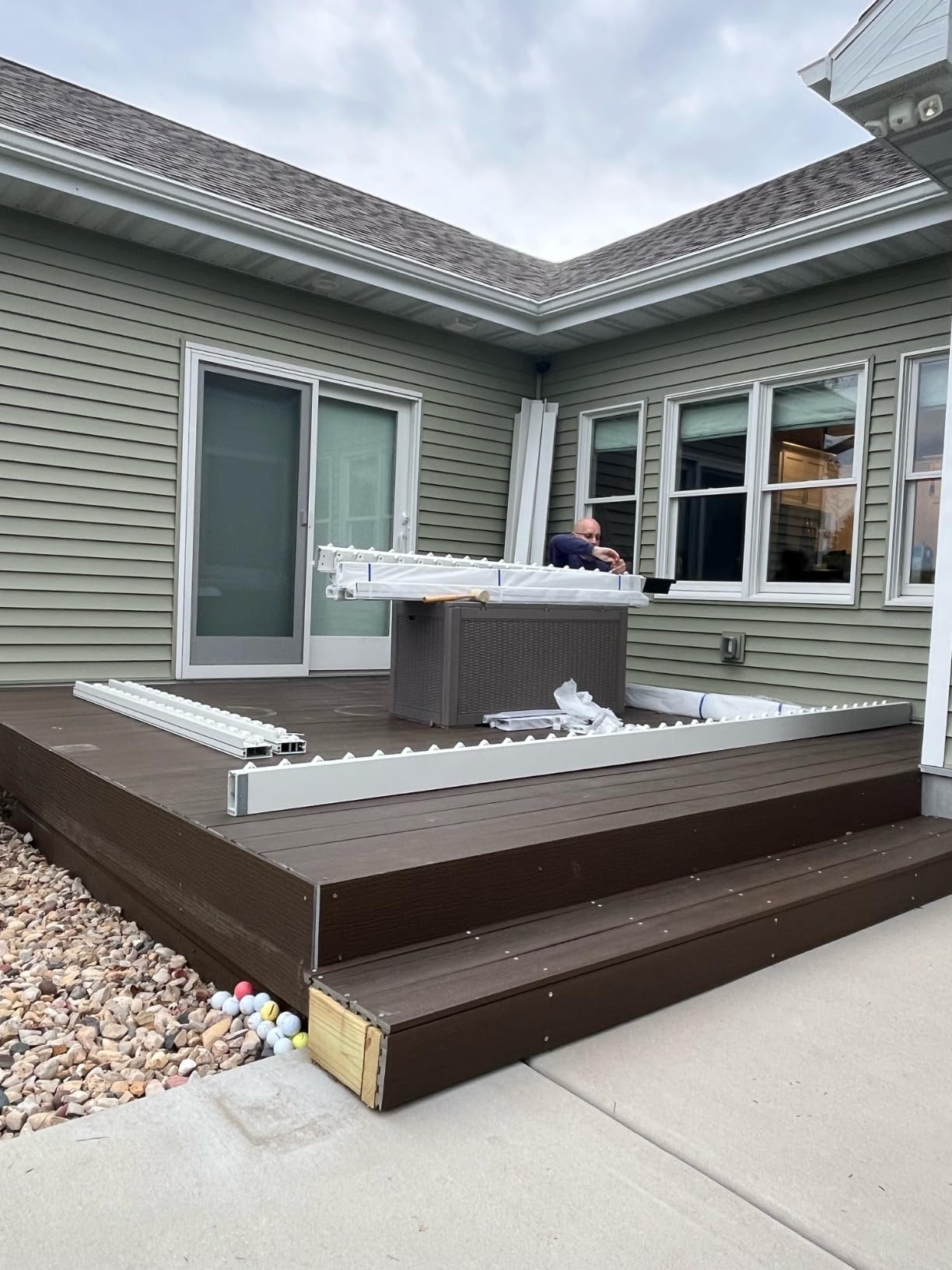 Kozyard Outdoor Louvered Pergola 12' x 20' Sun Shade Aluminum Patio Shelter customer photo 1