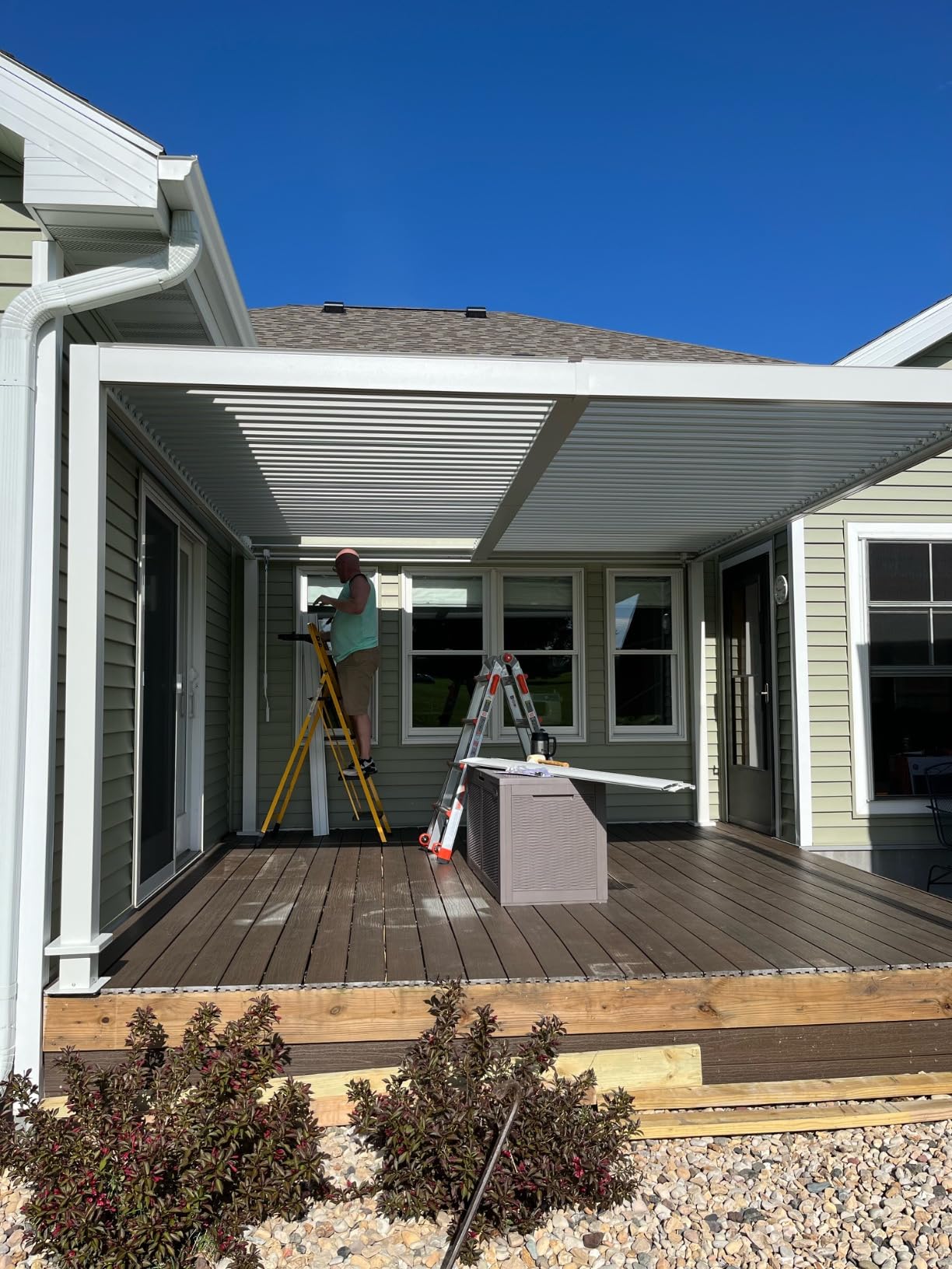 Kozyard Outdoor Louvered Pergola 12' x 20' Sun Shade Aluminum Patio Shelter customer photo 2