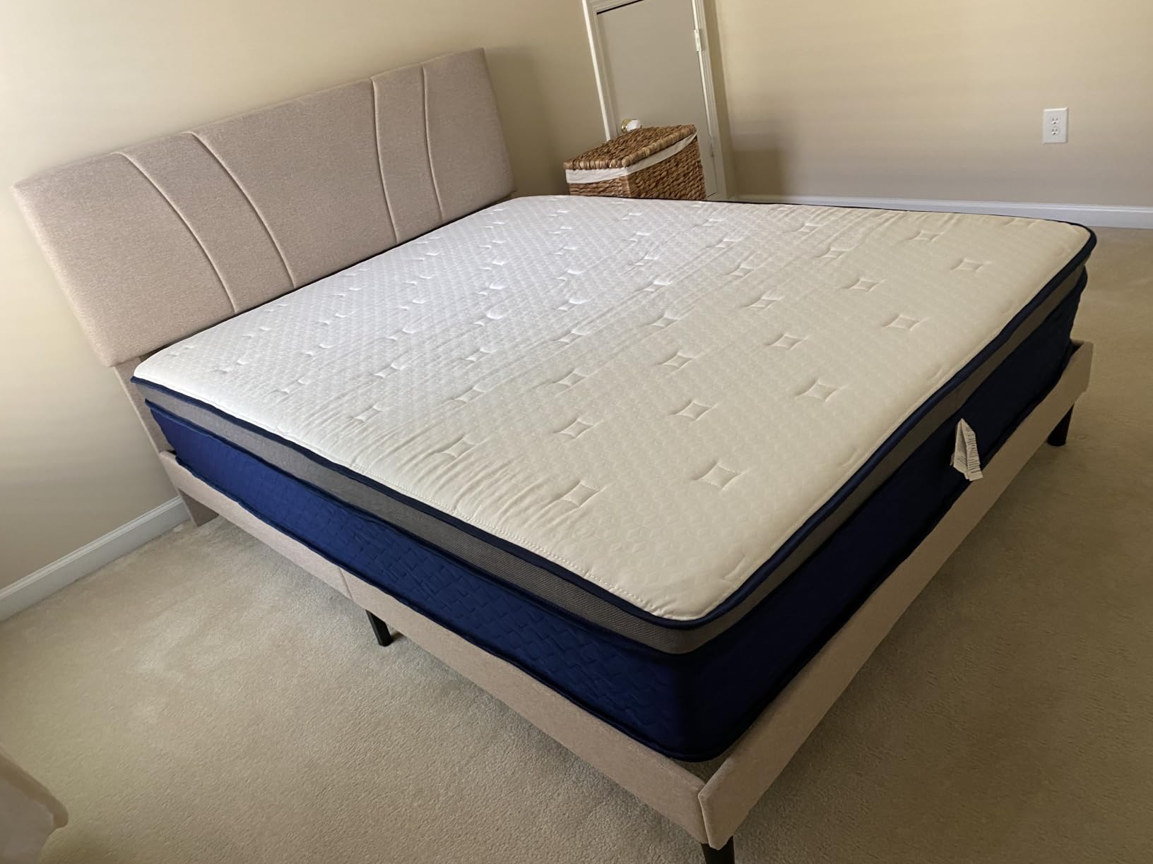 Avenco SyncDeep Queen Mattress 14 Inch, Firm Hybrid Cooling, Lumbar Support | Back Pain Relief, Motion Isolation, Reinforced Edge Support, Fiberglass Free, CertiPUR-US Certified customer photo 2