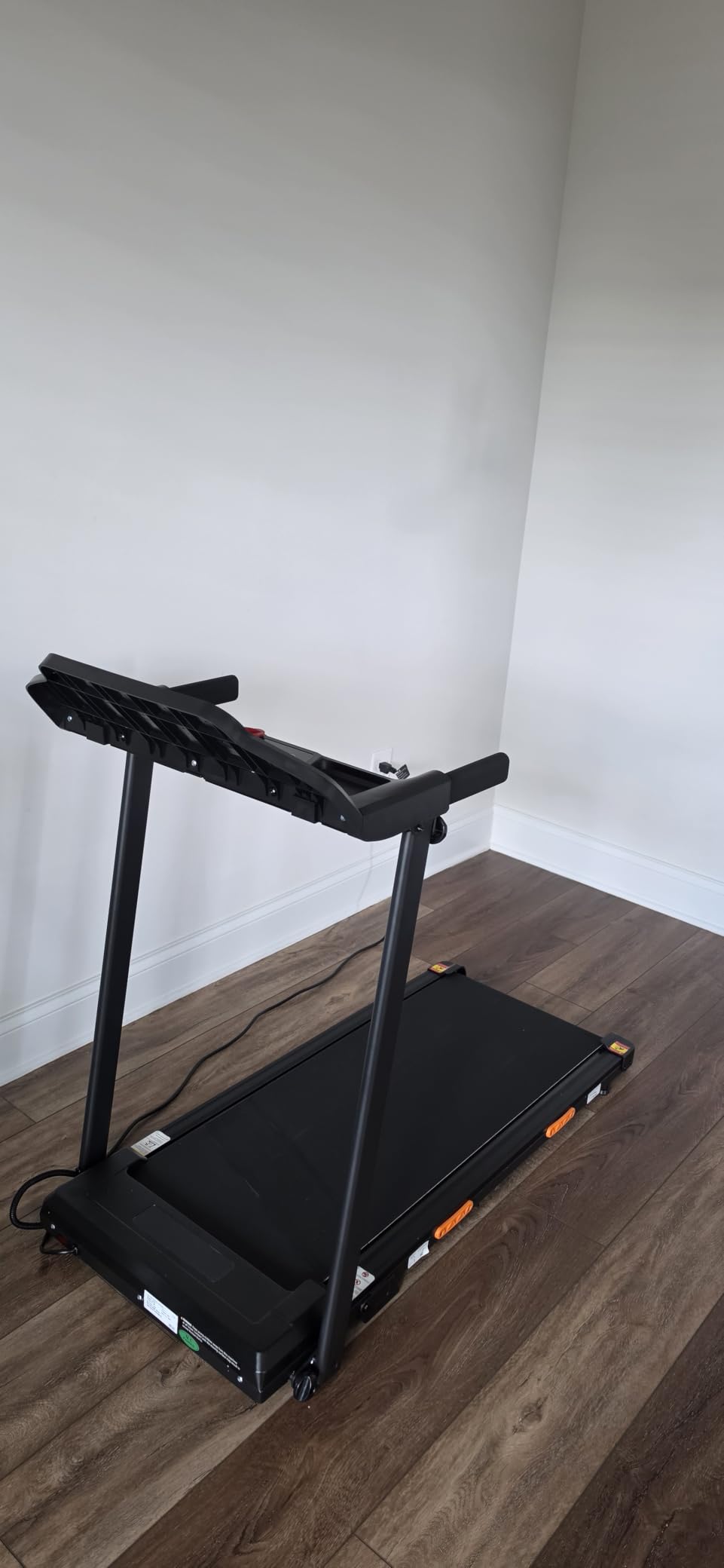 CURSOR FITNESS 16% Incline Treadmills for Home with 3 LED Displays customer photo 1