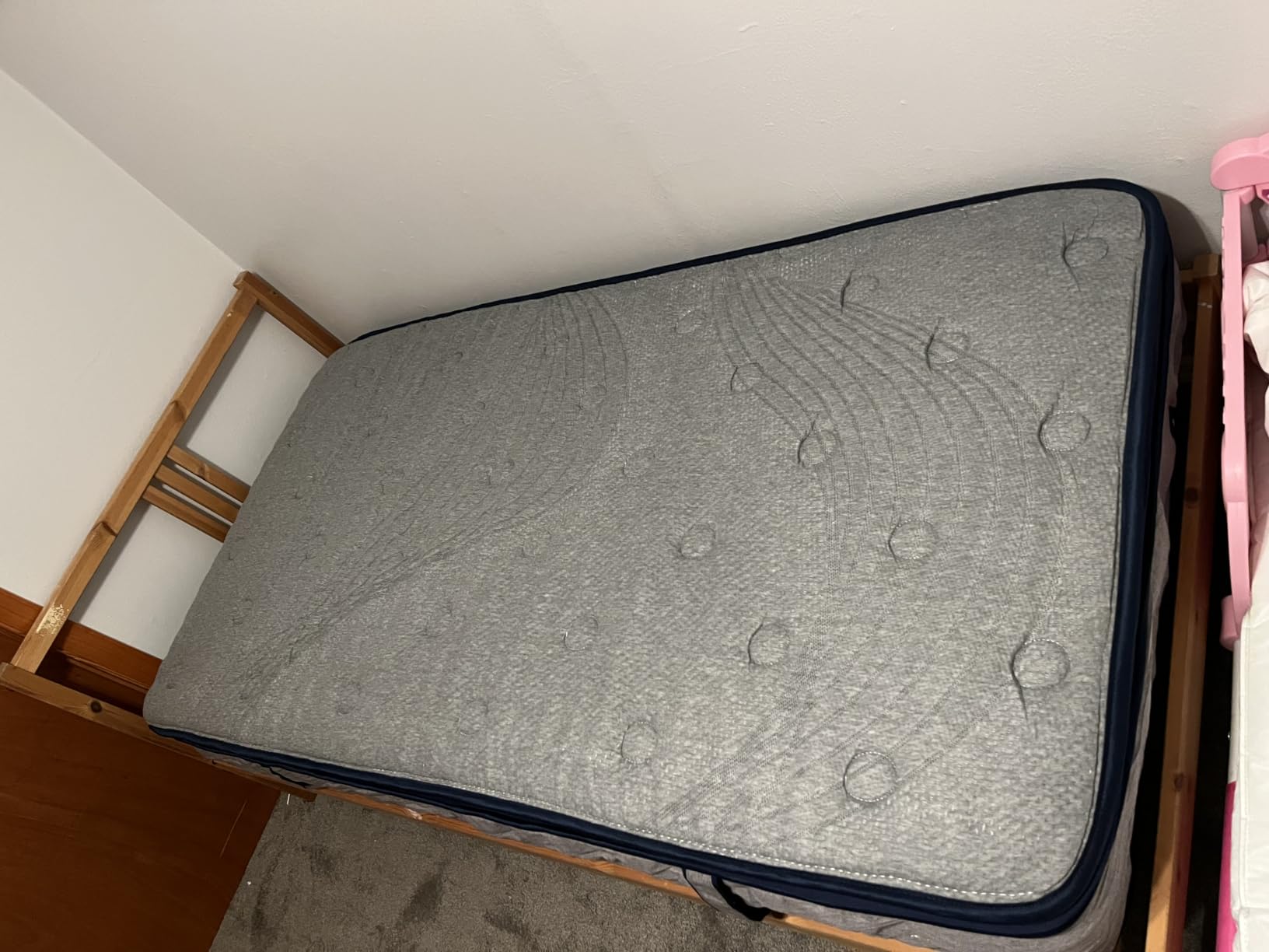 Avenco King Mattress 14 Inch, Luxury Hotel-Level Cooling Hybrid Mattress | Dual NanoGEL Memory Foam with SmartS Coil for Motion Isolation & Extra Back Support, Pressure Relief, CertiPUR-US Certified customer photo 2