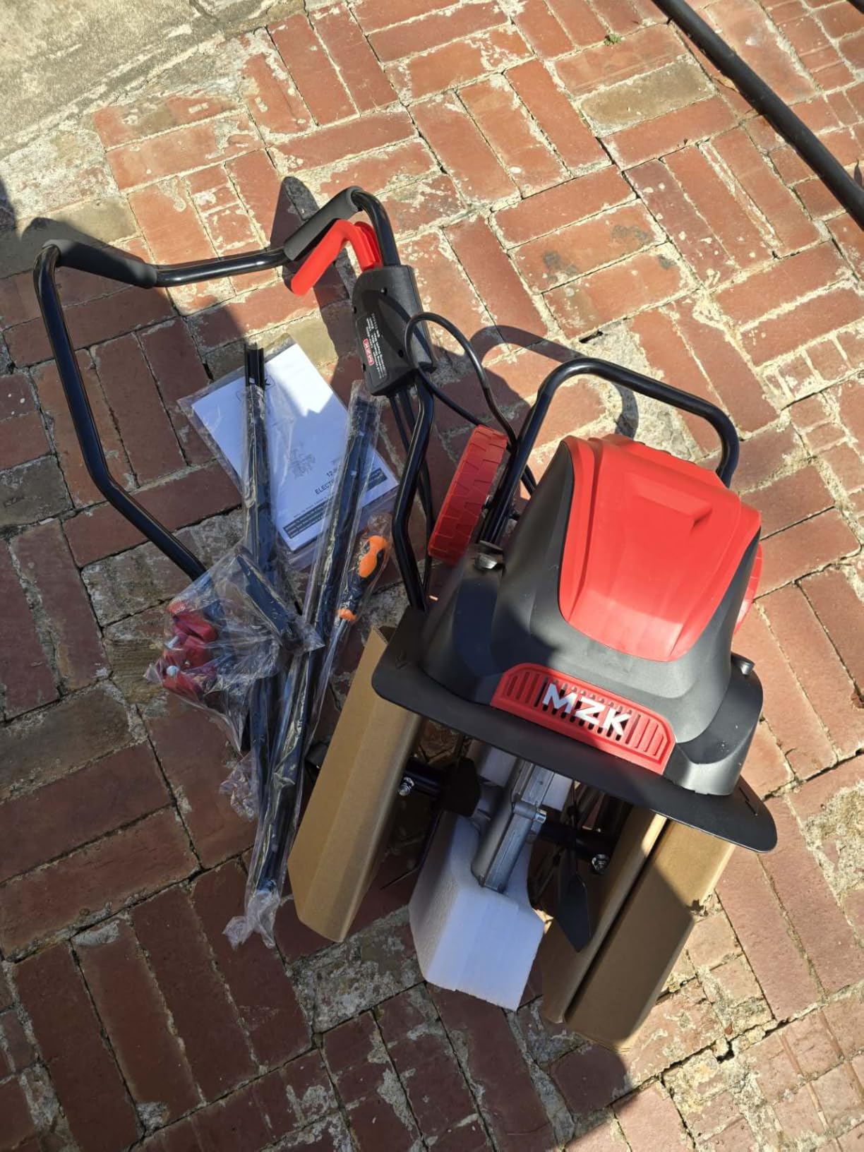 MZK 12-Inch 10.5A Electric Tiller Cultivator,Garden Rototiller 8-Inch Depth | Lightweight corded rototiller for soil digging, garden beds, lawns, and yard cultivation. customer photo 1
