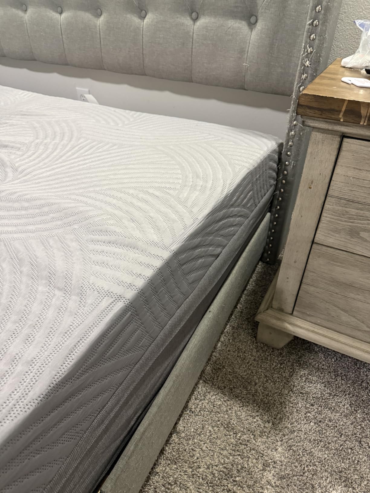 Sweetnight CoolNest Pro 14 in Queen Memory Foam Mattress, Advanced Cooling, Full-Depth Airflow, 7-Zone Support for Pressure Relief, Medium Feel, CertiPUR-US Certified customer photo 2