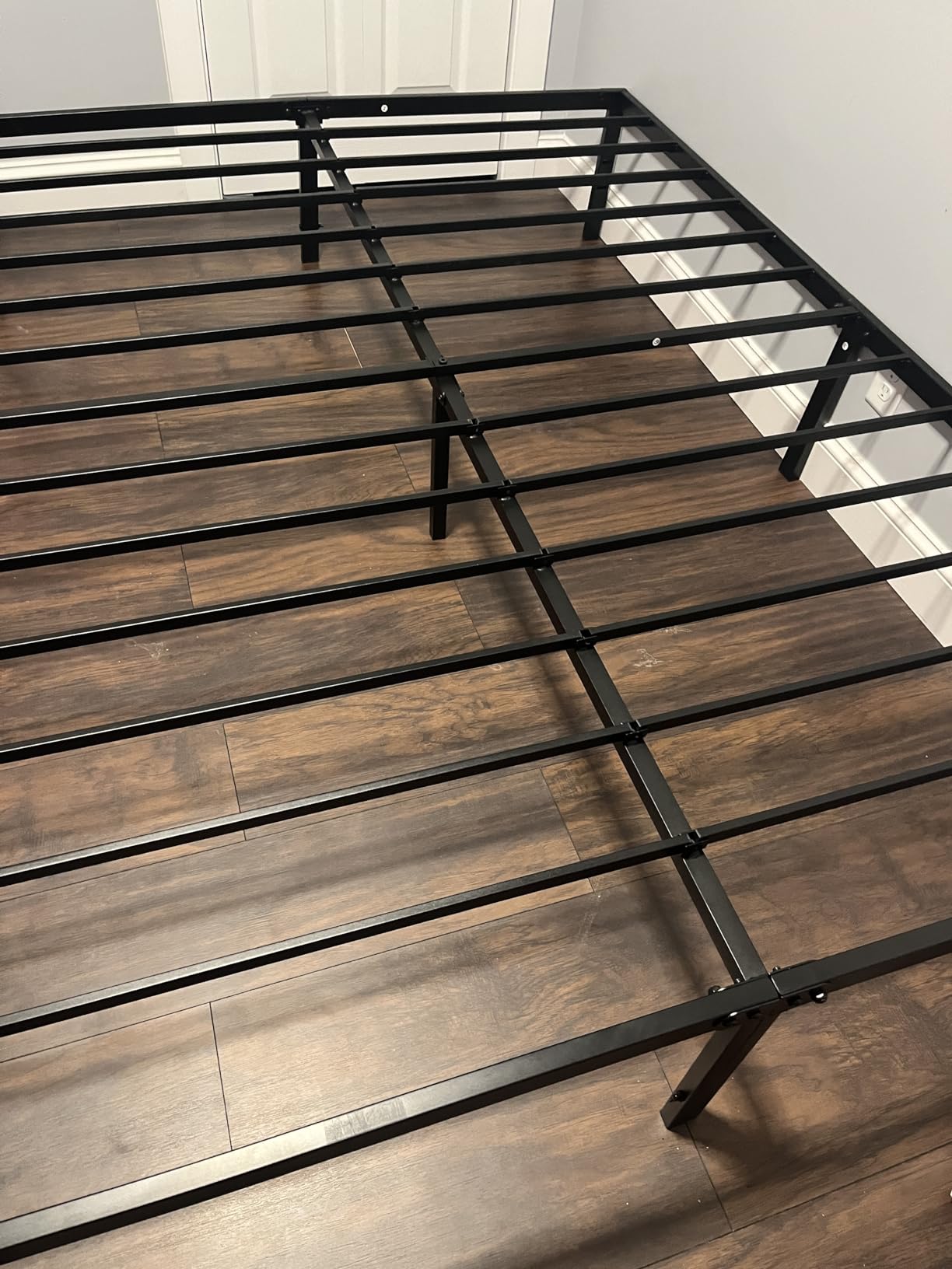 DUMOS Queen Size Adjustable Bed Frame, Electric Base, Head & Foot Incline customer photo 1