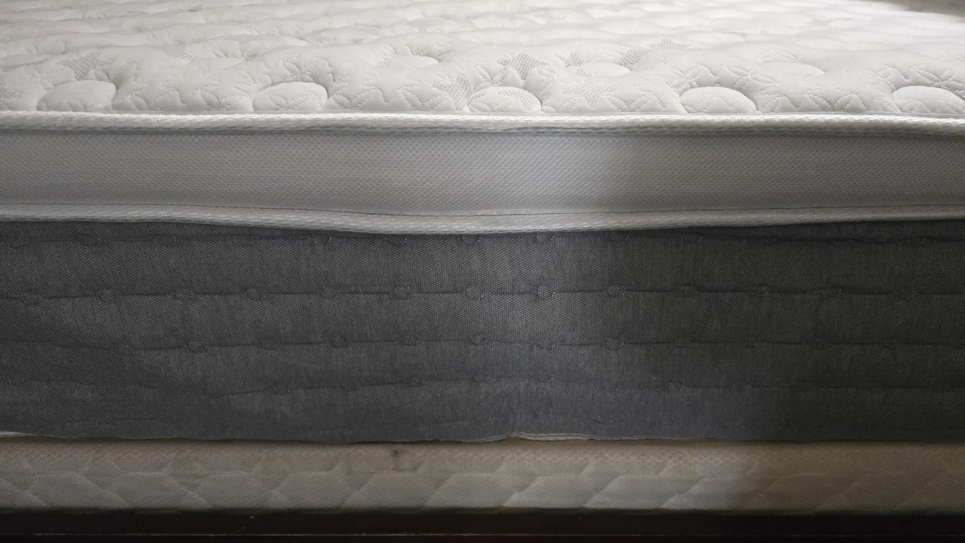 Sleepmax Extra Firm Queen Mattress 12 Inch, Hybrid Mattress Pain Relieving | Deep Sleep Bed in Box, For Back & Side Sleepers, 365-Night Trial & Forever Warranty, Fiberglass-Free, CertiPUR-US Certified customer photo 1