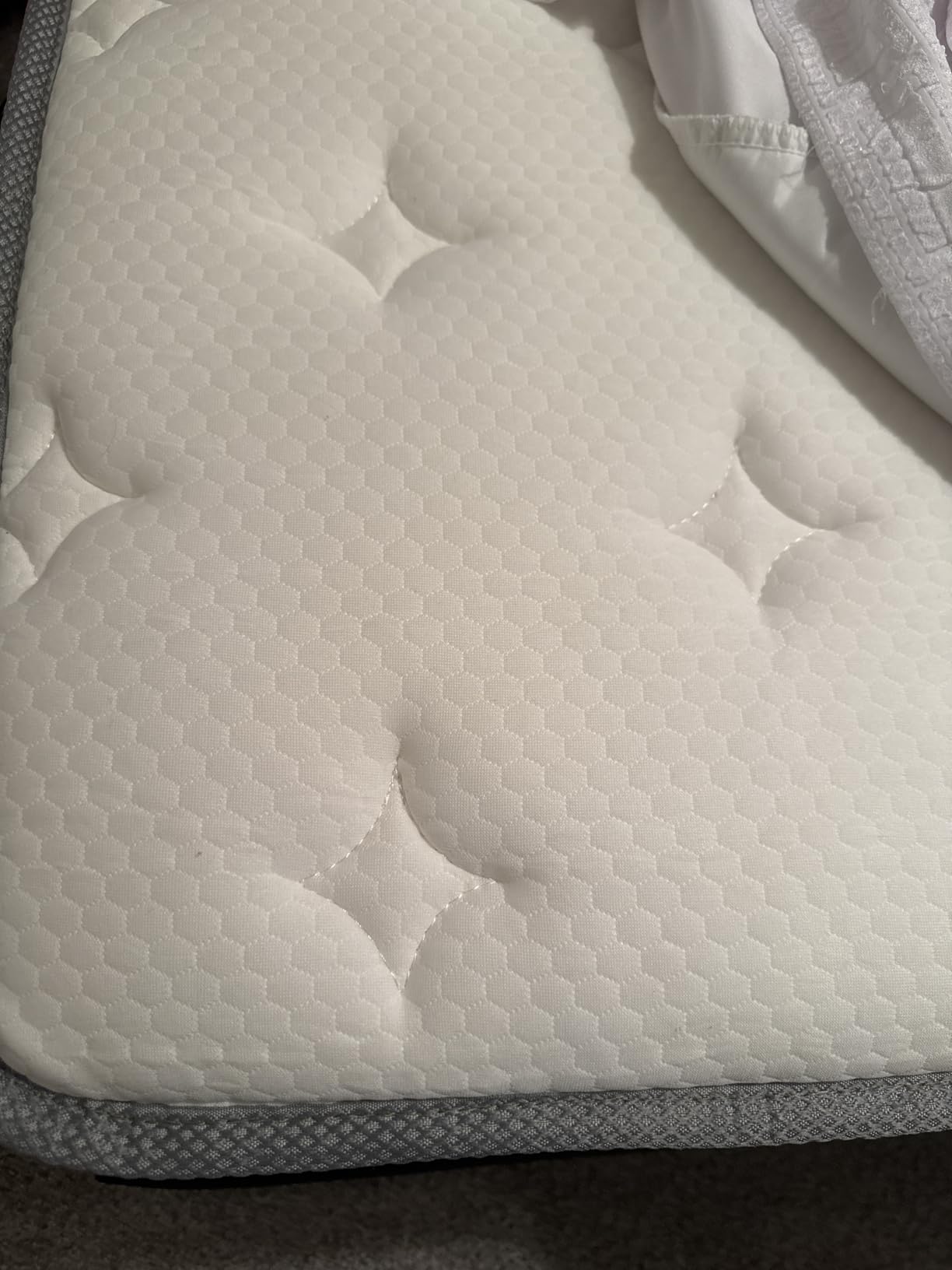 14 Inch Queen Mattress, Quiet Comfort for All Position Sleepers | Medium Firm Support, Pressure-Relief Memory Foam & Motion-Isolating Pocket coils, cooling breathable euro top, fiberglass free customer photo 1
