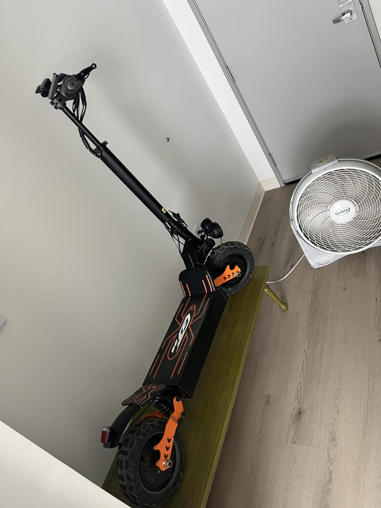 Misodo Electric Scooter for Adults - 4000W/2400W Peak Dual Motor, Off-Road E-Scooter, 48V 32/22Ah Battery 70 Miles Long Range, Foldable Fat Tire E Scooter with 11