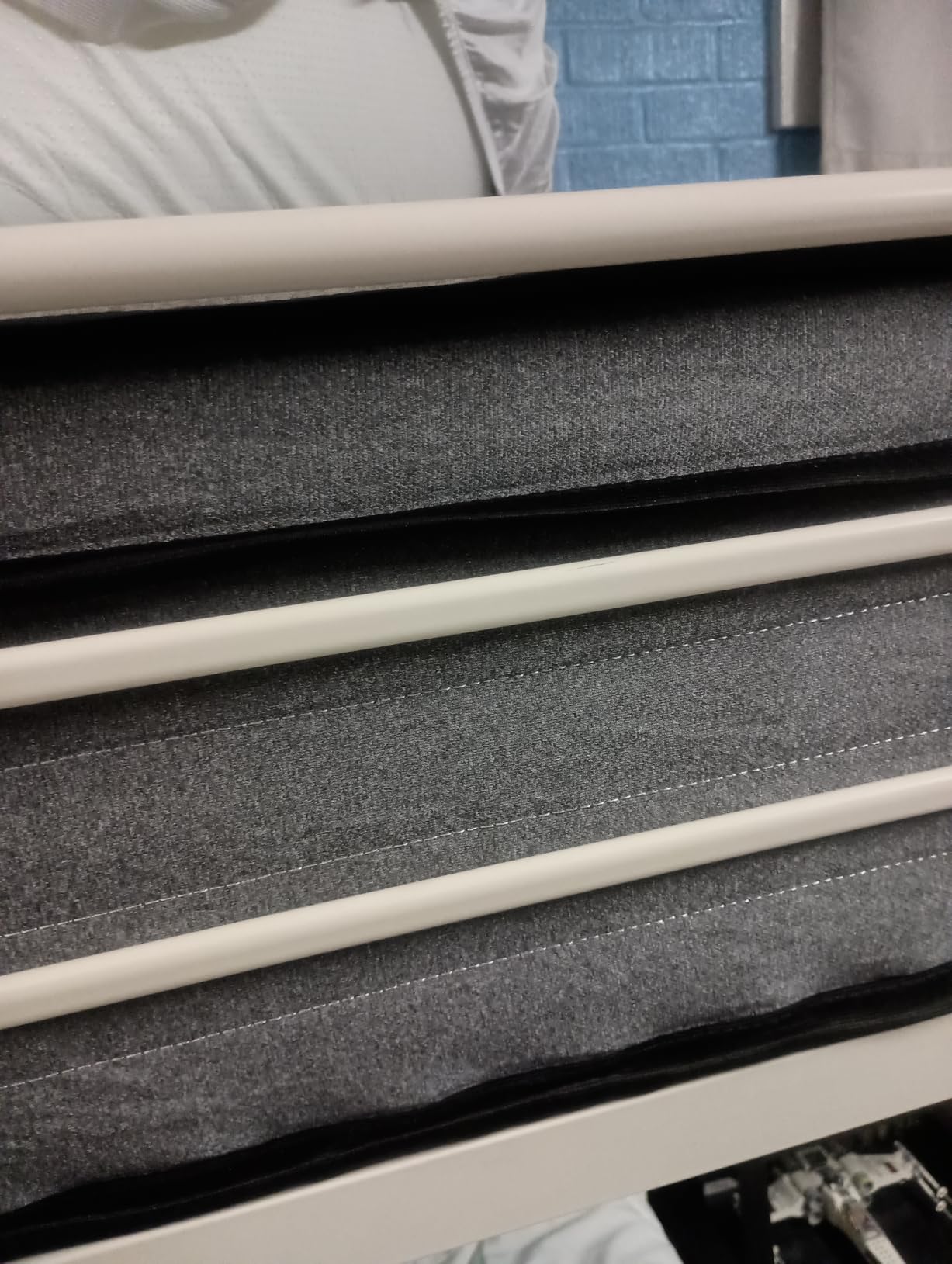 (Luxury Hotel) 14 Inch Hybrid Queen Size Mattress in a Box, Medium Firm customer photo 1