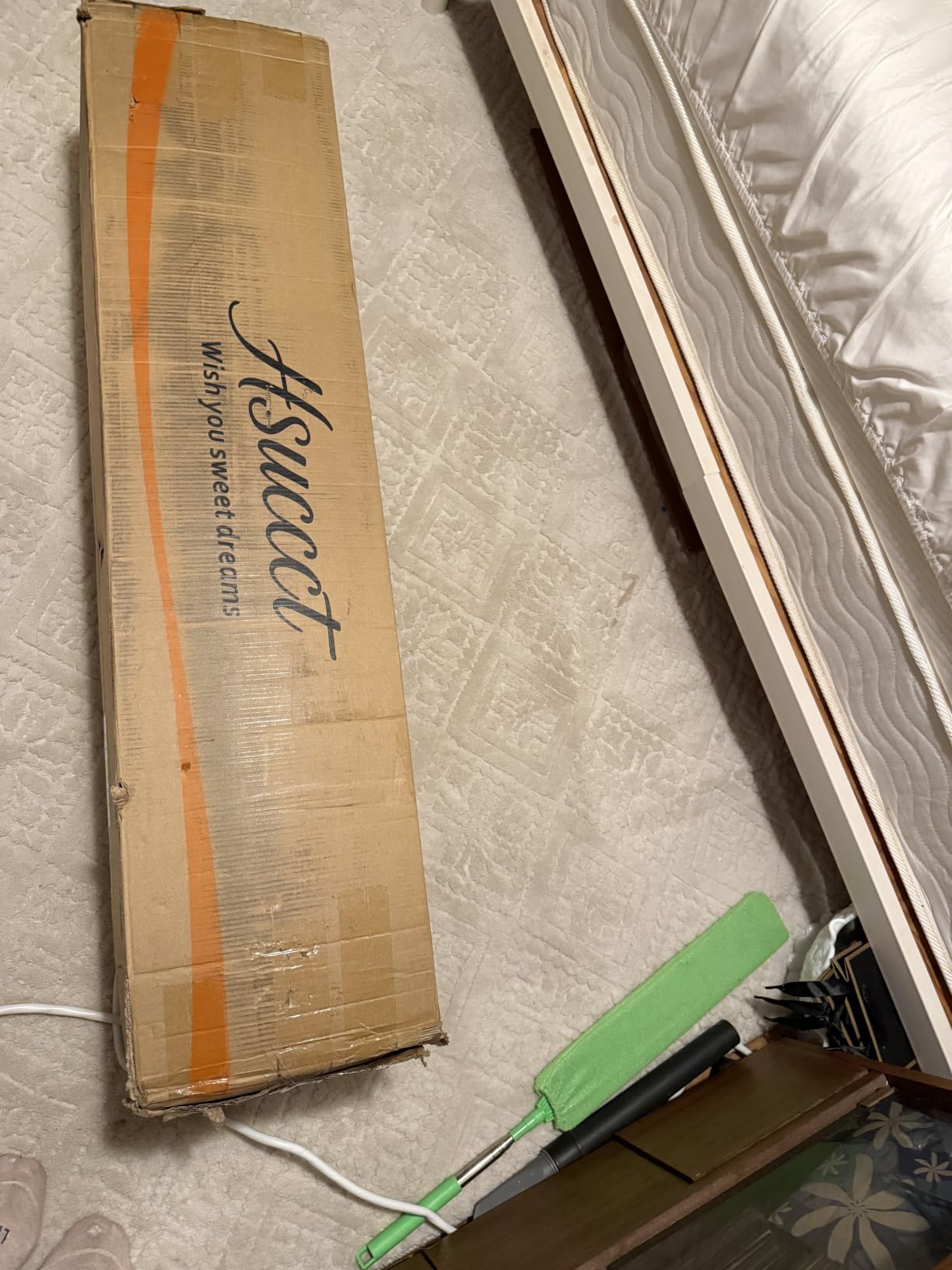 Queen 14 Inch Hybrid Mattress in a Box, Medium Firm for Side Sleepers | 2026 Upgraded Gel Memory Foam & Zoned Pocket Coils, Hip & Lumbar Support, Pressure Relief, Motion Isolation & 365-Day Trial customer photo 1