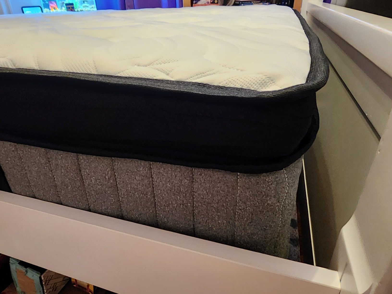BedStory Firm Queen 14 Inch Mattress, Deep Sleep Hybrid Cooling Mattresses for Pain and Pressure Relief - Firm Bed in a Box - Fiberglass Free, CertiPUR-US Certified, 10 Years Warranty customer photo 1