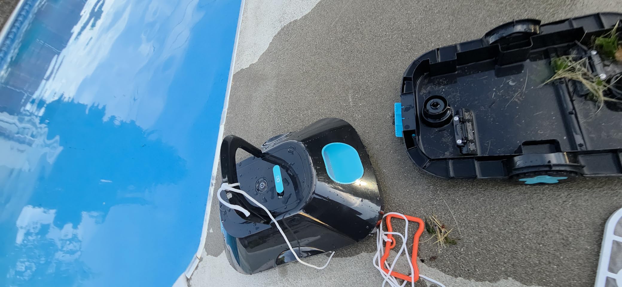 2026 Upgrade Robotic Pool Cleaner,Cordless Automatic Pool Cleaner with 210-Min Runtime,Pool Vacuum for Above Ground & Inground Pools,Coverage up to 2200 Sq.Ft,Easy Retrieve,Smart Parking,Cyan Green customer photo 1