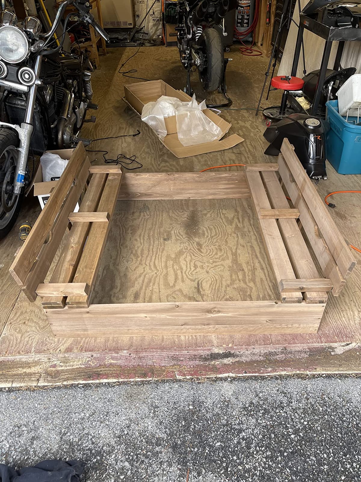Badger Basket Cedar Sandbox with Lid & Benches - Outdoor Wooden Sandbox for Kids with Folding Cover - Large Backyard Playset (46.5 x 46.5 x 9.5) customer photo 2