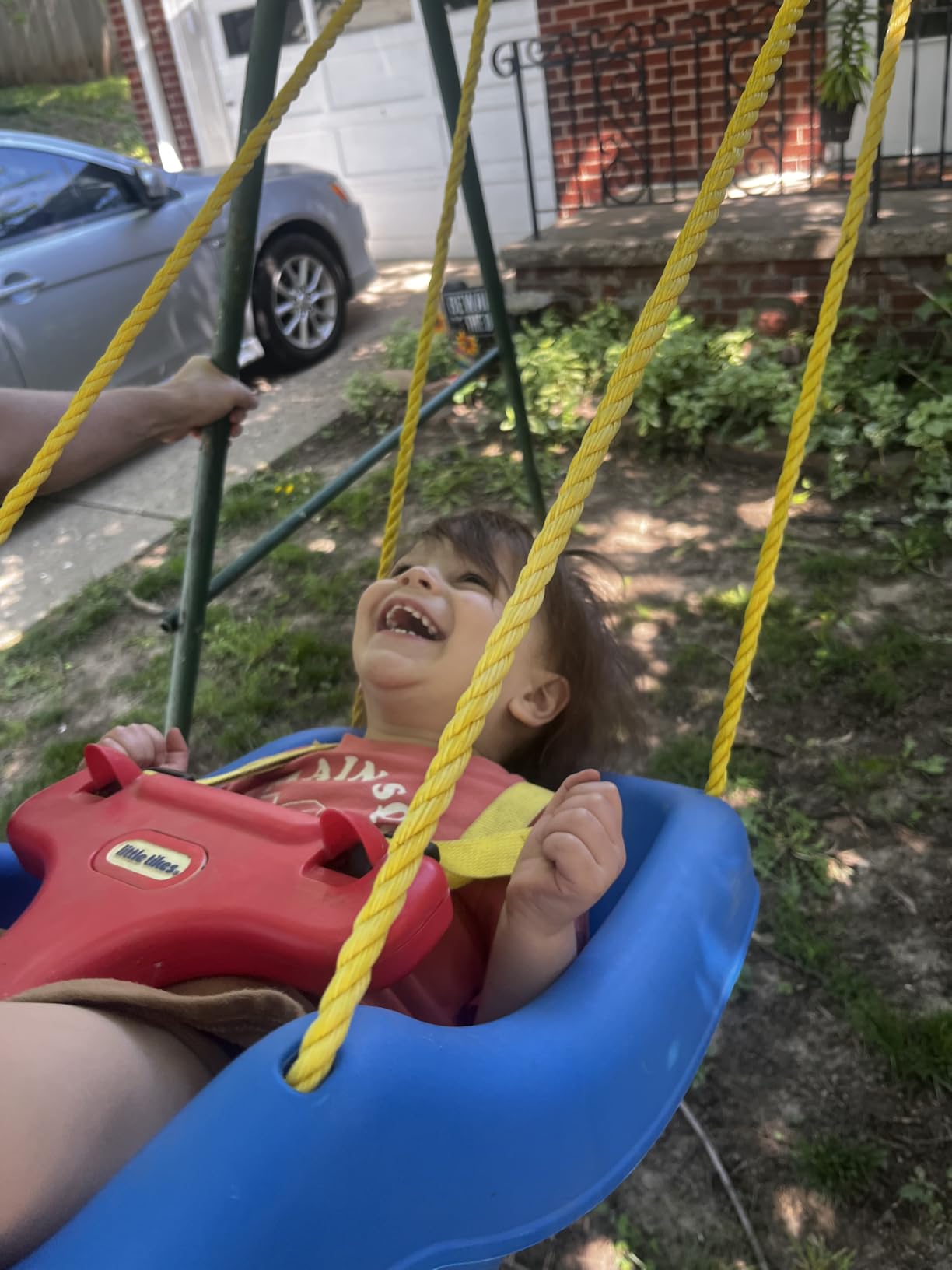 Little Tikes Snug 'n Secure Blue Swing with Adjustable Straps, 2-in-1 for Baby and Toddlers Ages 9 Months - 4 Years customer photo 1
