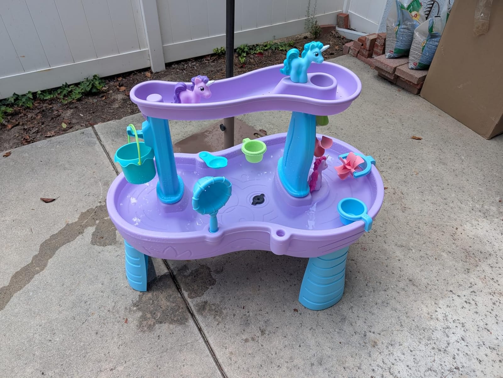 Step2 Tropical Rainforest Water Table for Kids, Toddler Outdoor Sensory Play Table, 13 Accessories, Ages 18 Months+ customer photo 2