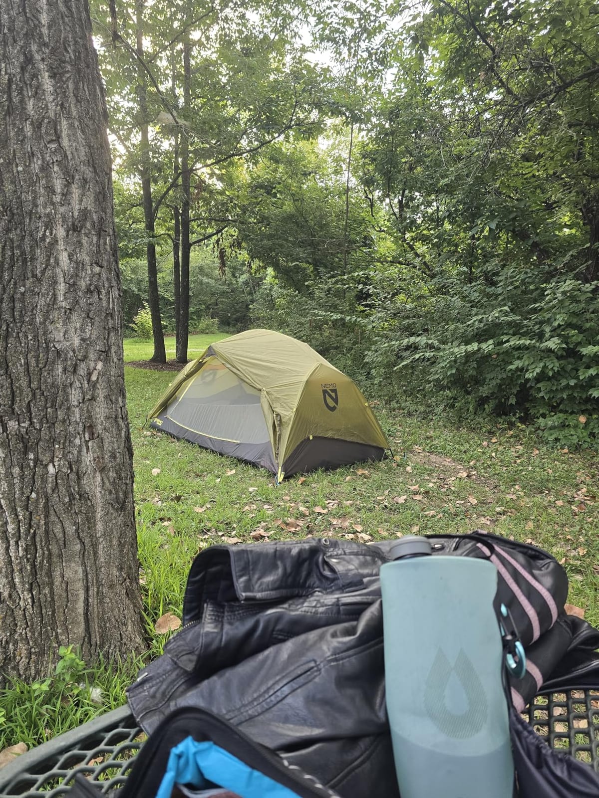 HydraPak Seeker Collapsible Camping Water Storage (2L, Mammoth Grey) customer photo 2