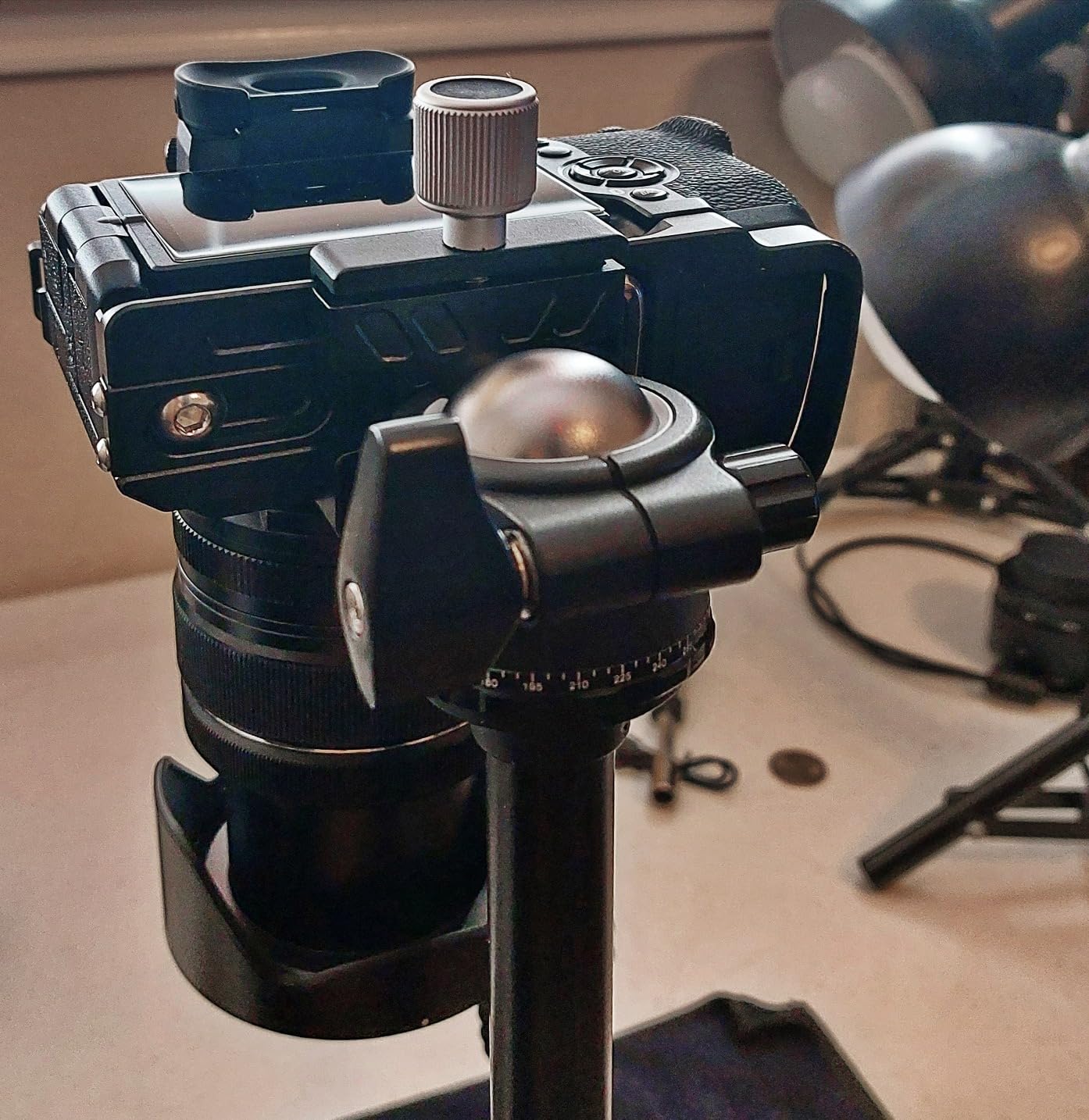 Tripod Ball Head, CAVIX H-46 Metal Ball Head Camera Tripod Head 44lbs/20kg Load with Arca Swiss Quick Release Plate for Tripod, Monopod, DSLR, Camera customer photo 1