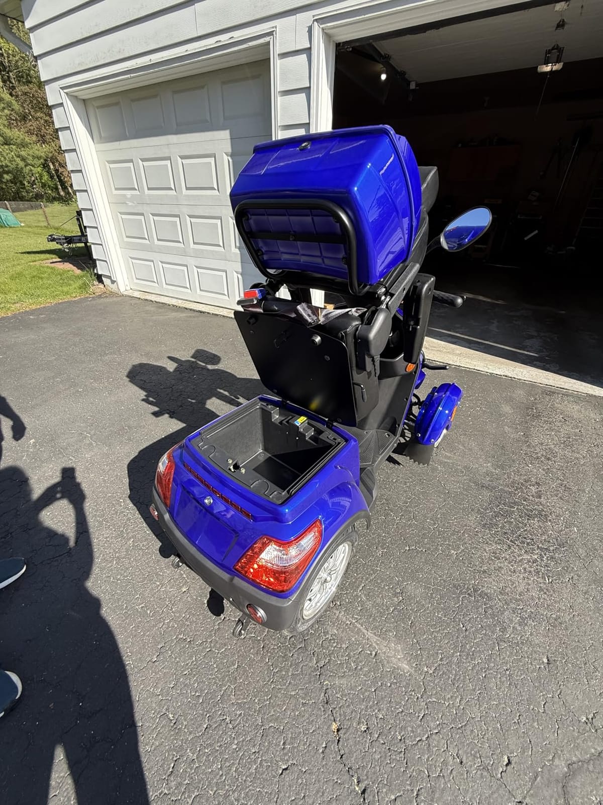 Mobility Scooters for Seniors & Adults 500lbs Capacity - 800W All Terrain Electric Powered Mobility Cart - Heavy Duty Mobility Scooter for Elderly w/Charger Remote Keys (Red) customer photo 2