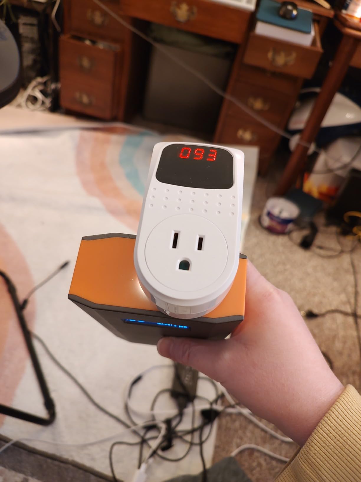 Portable Power Bank with AC Outlet, 65W 110V Portable Laptop Charger Backup customer photo 1
