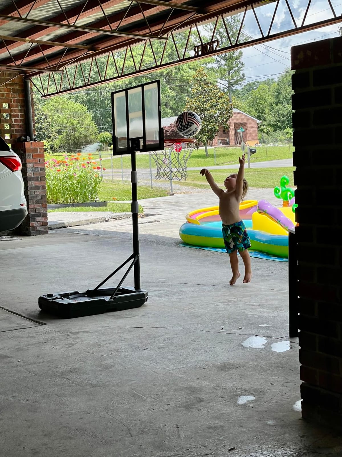 Seray Kids Basketball Hoop Outdoor [Patented 6s Safe-Adjust] 3.2-7.2FT, Indoor/Poolside/Mini Basketball Hoop for Kid/Toddler/Youth/Adult in Backyard/Driveway,Shatterproof Backboard and Enlarged Base customer photo 1