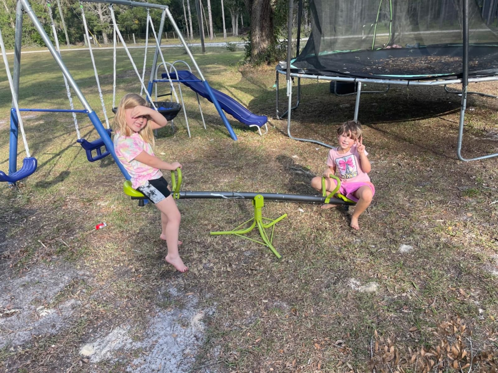 Iyoyo Teeter Totter Seesaw for Kids & Toddlers Ages 3-7, 360° Spinning Seesaw Outdoor Playground Toys, Rotating Teeter Totter with Safety Handle, Sturdy Steel Backyard Playset for Boys Girls customer photo 2