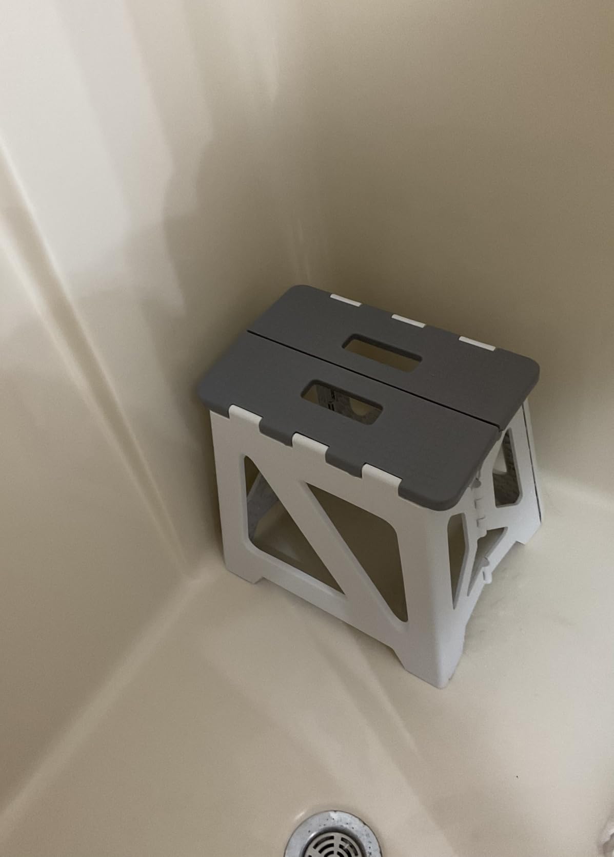 Shower Stool for Shaving Legs, 1 Pack Foot Rest Folding Stool Step to Shave Legs Shaving for Inside Shower Foldable Small Waterproof Plastic Corner Gray White customer photo 1