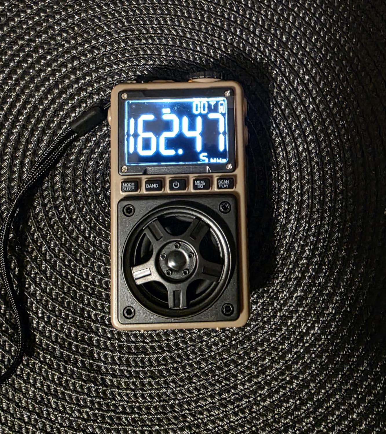 Bluetooth AM FM Shortwave Radio with NOAA Weather Alert,1250mAh Rechargeable Portable Pocket Radio with Best Reception,5W Big Speaker, Digital Tuner and Earphone,Support SD Card and USB MP3 Player customer photo 2