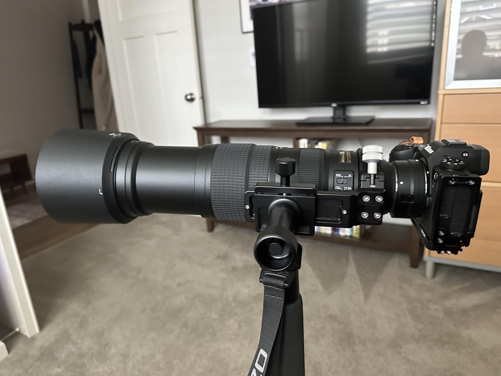 Monopod Gimbal Head, Arca-Swiss, Side-Saddle Tilt for Telephoto customer photo 1