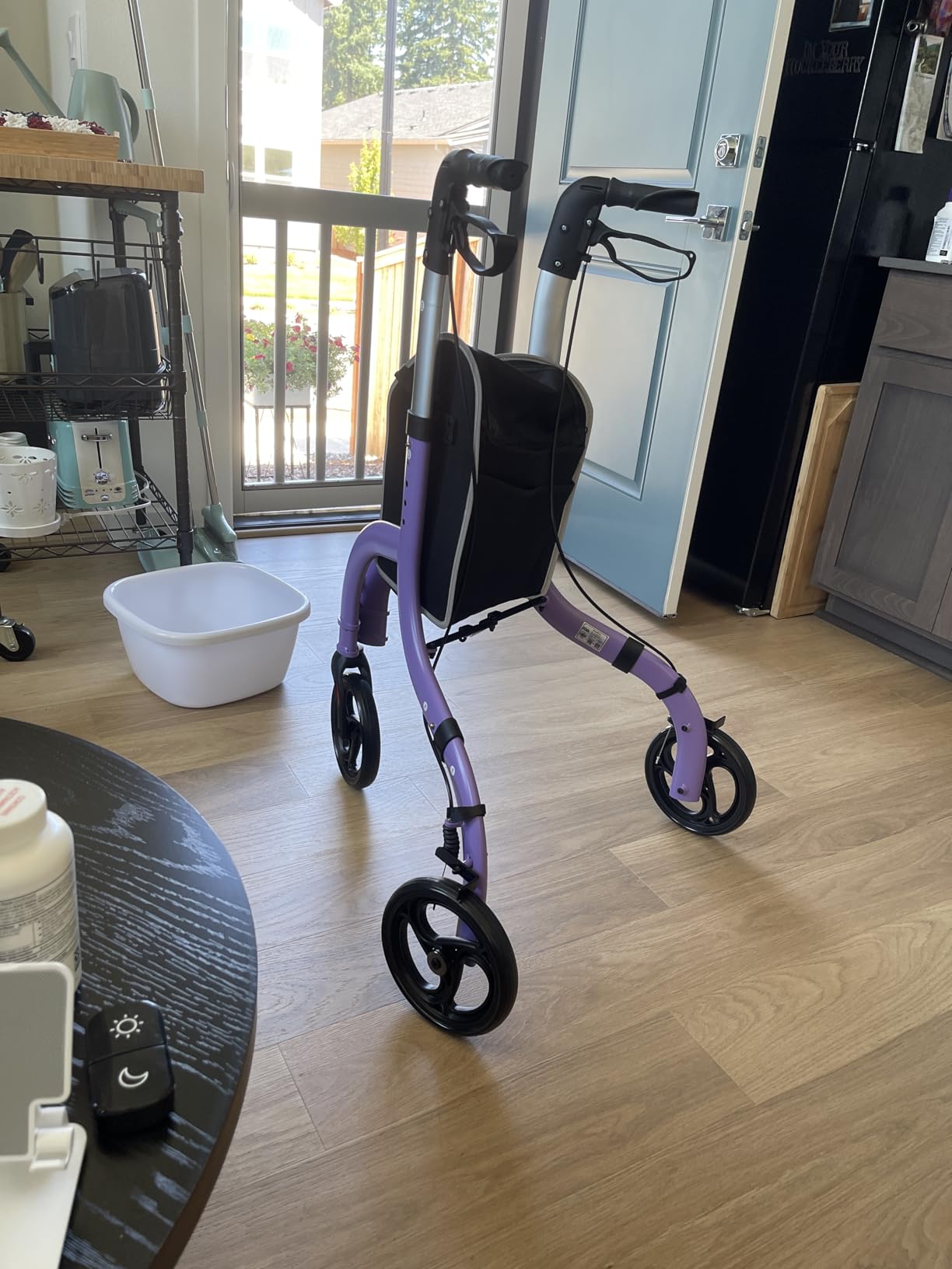 soundfuse Lightweight 3 Wheel Walkers for Seniors, Foldable Aluminum Frame customer photo 2