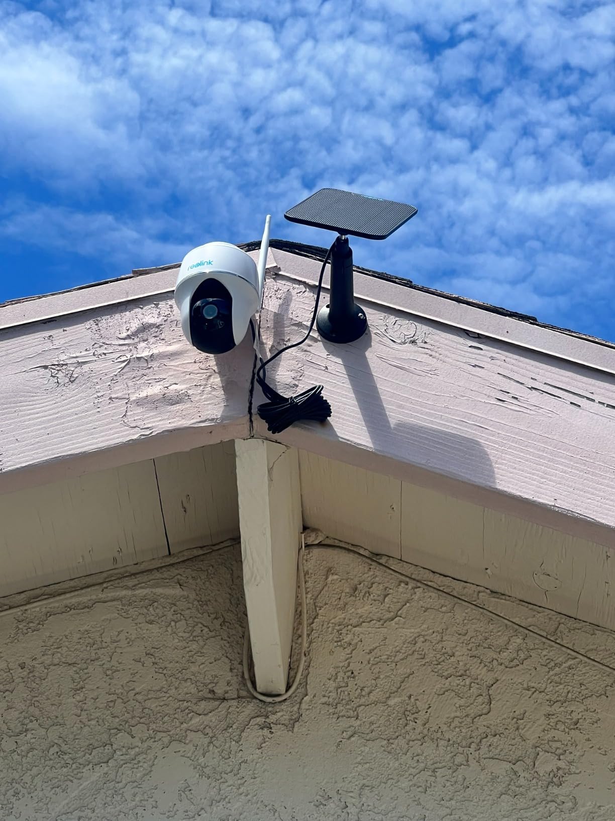 REOLINK 360° PT Solar Security Cameras Wireless Outdoor System 4 Pack customer photo 2