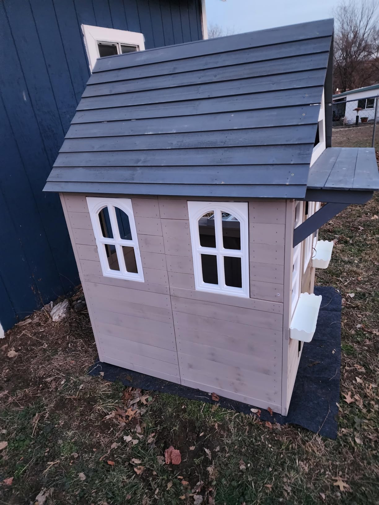 Kids Outdoor Playhouse with Play Kitchen, Ages 3-8, Fits 2-4 Kids customer photo 2