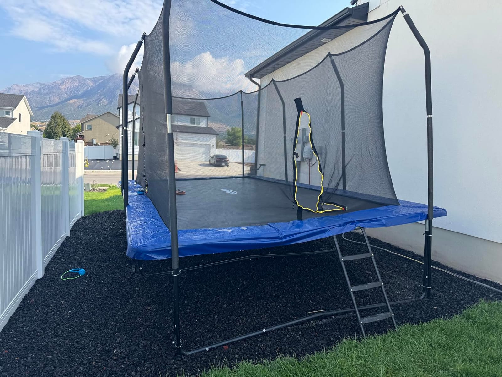 Zupapa 1800LBS Weight Capacity Rectangle Trampoline 10x17FT 9X15FT 8X14FT Outdoor Square Gymnastics Trampolines for Kids Adults Long Large Bid Rectangular Tumbling Trampolin customer photo 1